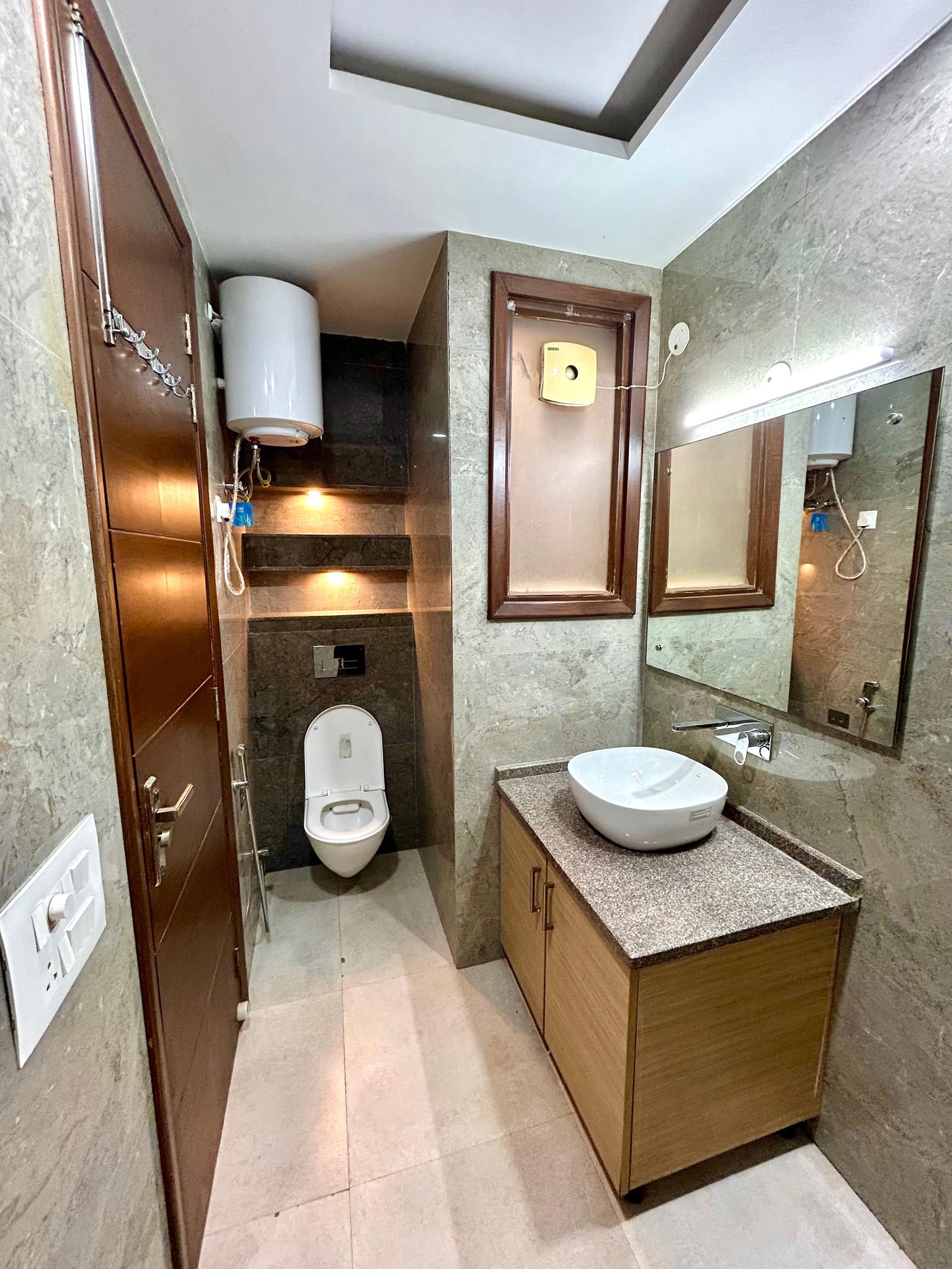 3BHK Fully Furnished Flat in Sector 45 Gurgaon Haryana