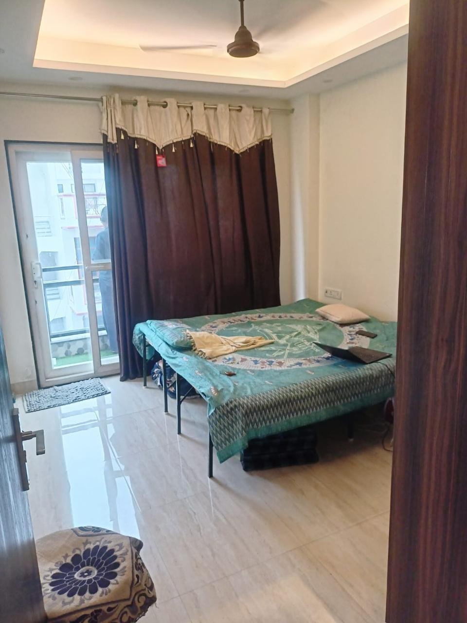 2bhk Semi frunished flat in sector 45 Gurgoan Haryana