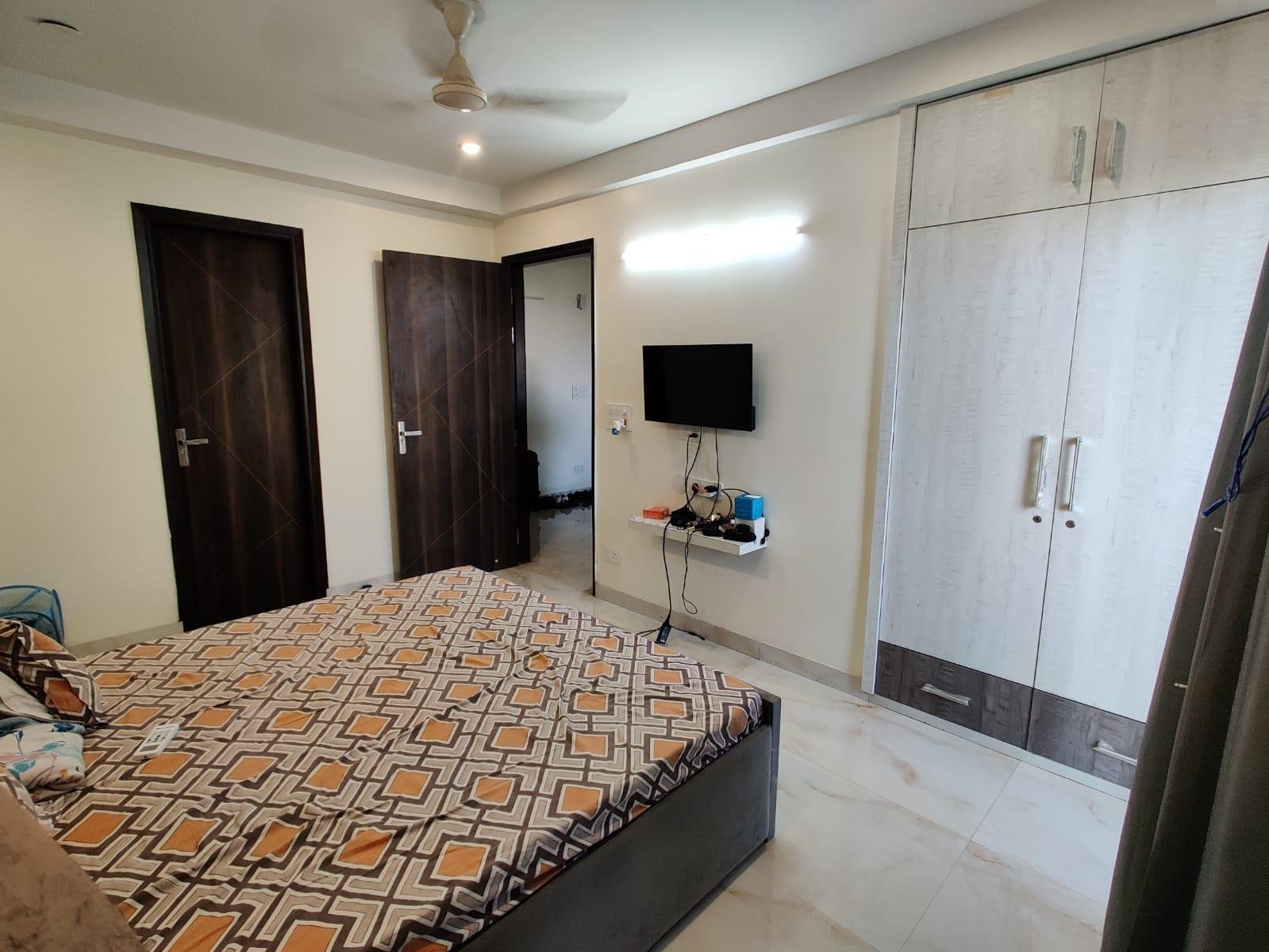 2BHK FULLY FURNISED FLAT IN SECTOR 46 GURGAON HARYANA