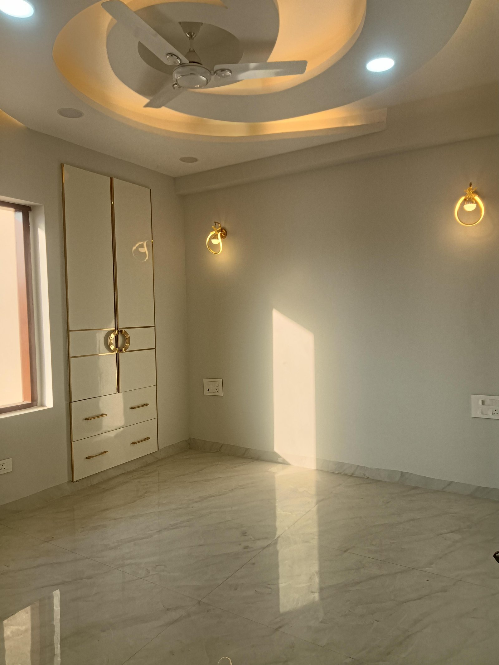 Luxury 2 bhk flat in sector 57