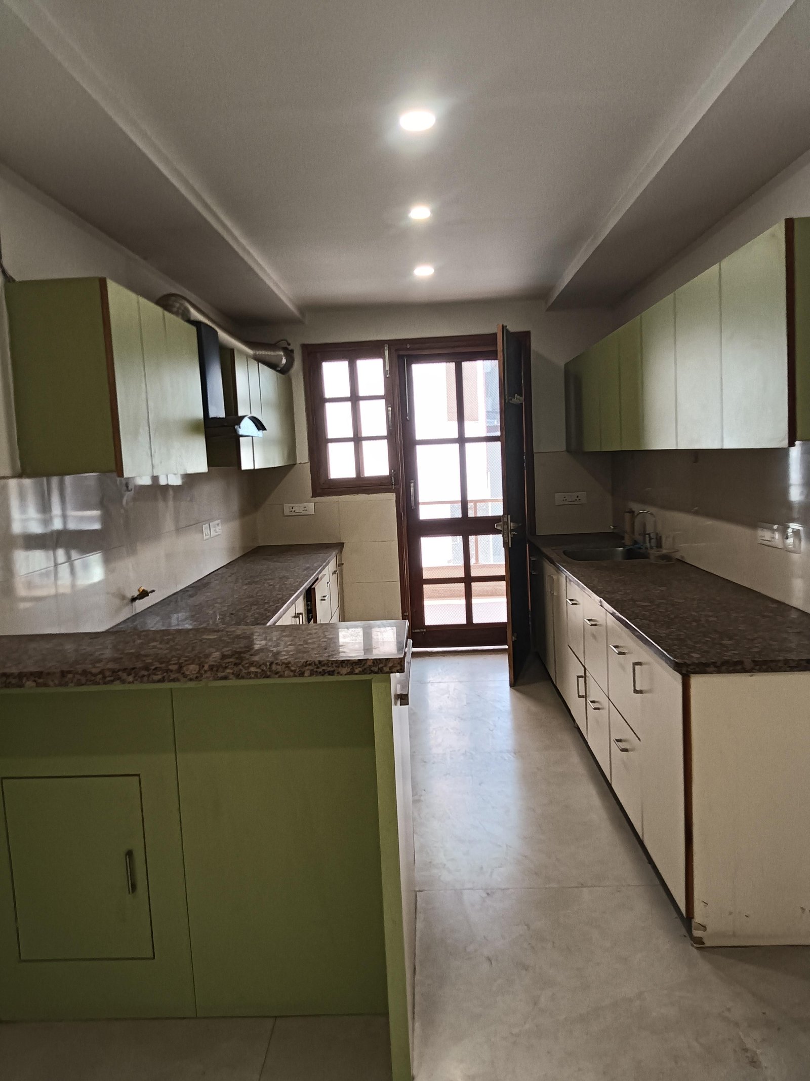 Luxury 4 bhk flat in sector 51 Mayfield garden