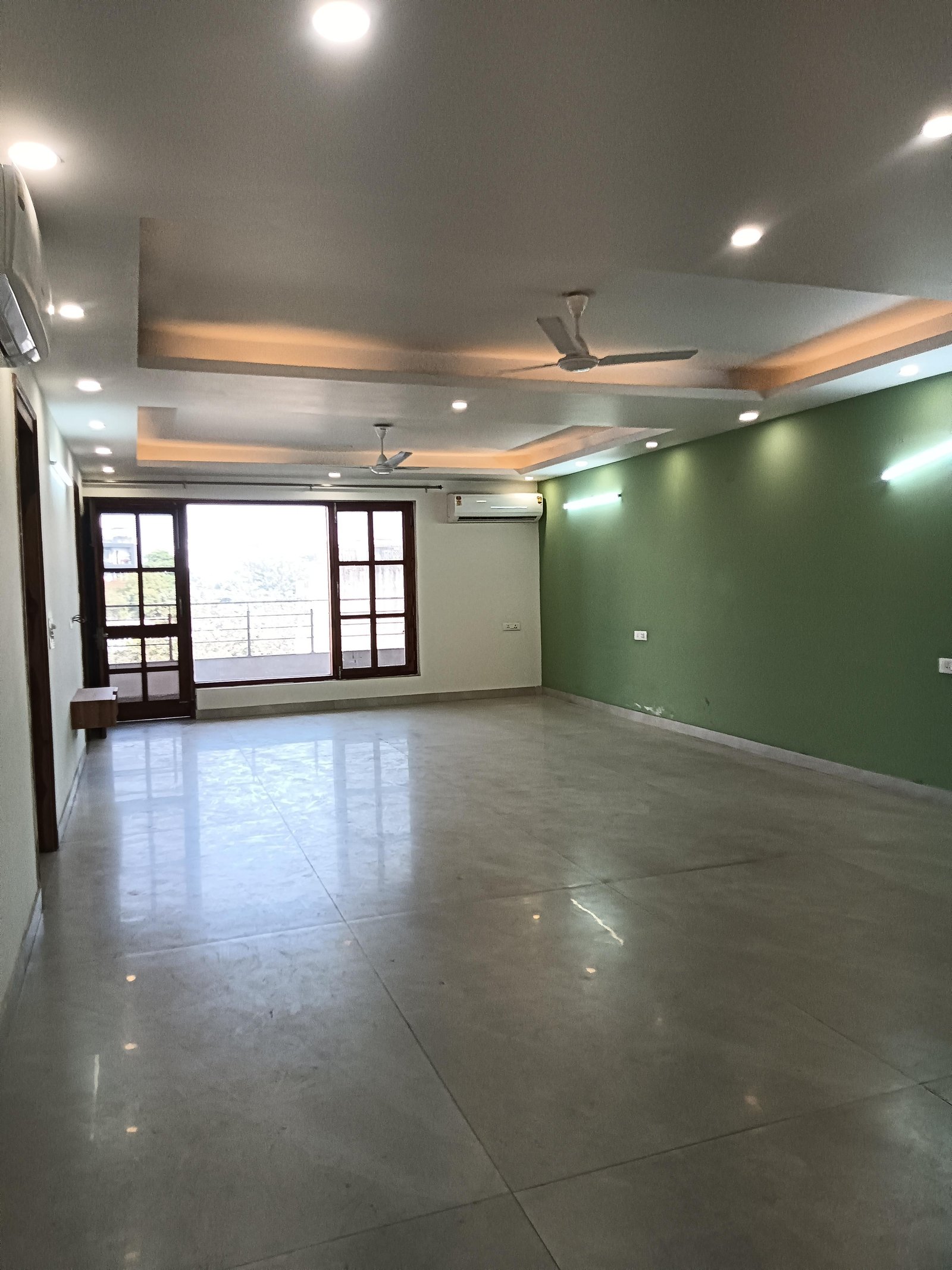 Luxury 4 bhk flat in sector 51 Mayfield garden