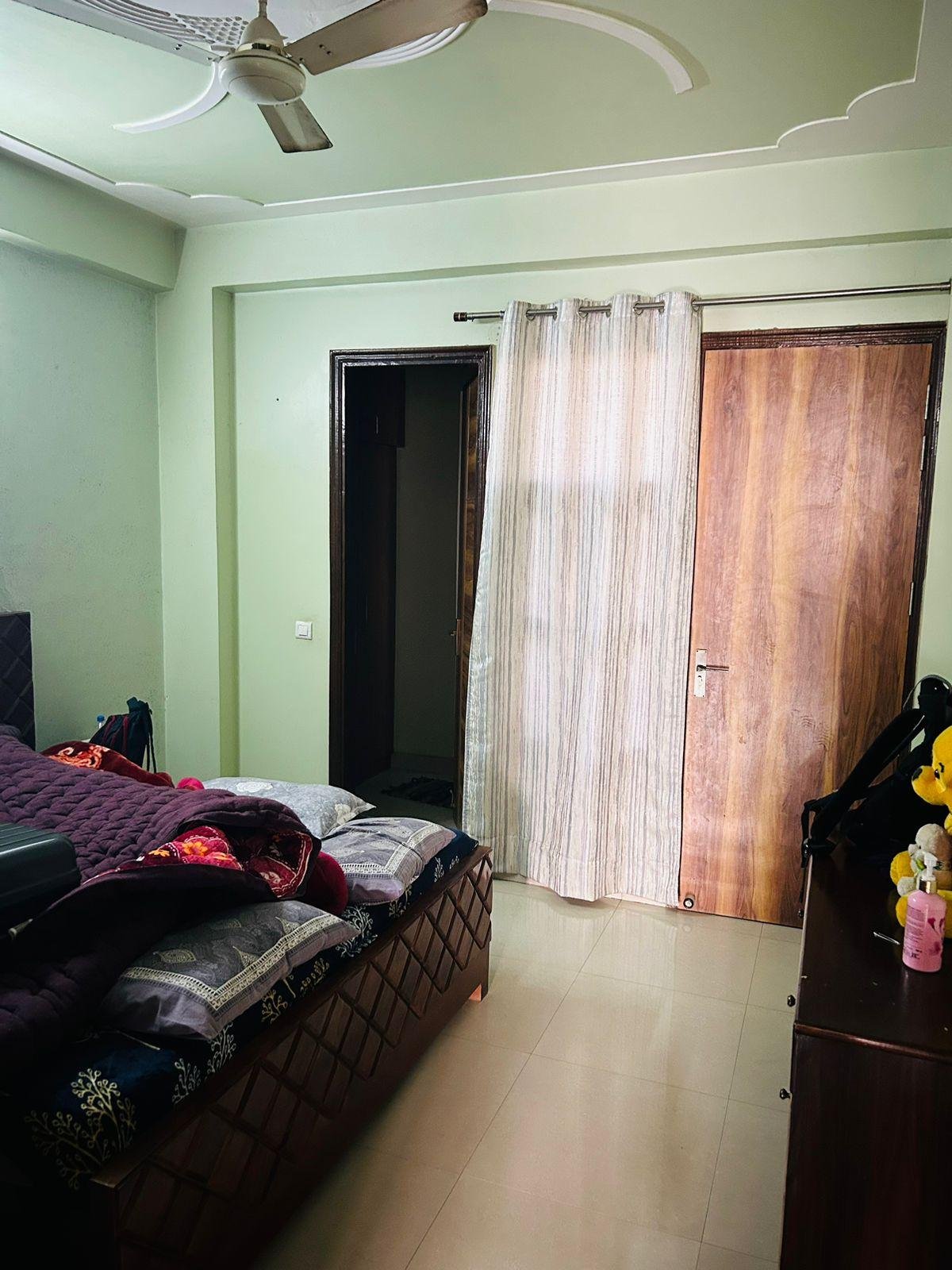 2 bhk fully furnished available for rent in sector 47