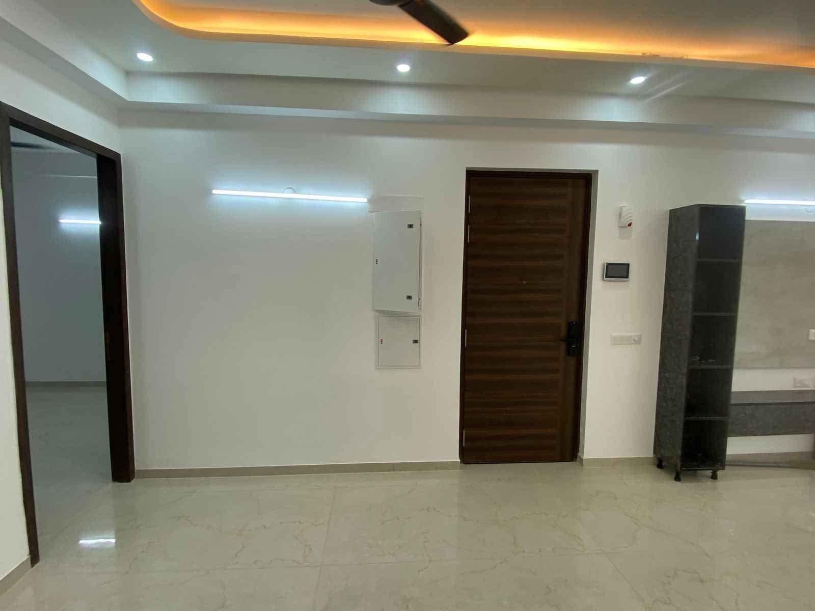 3.5 Bhk Flat In Smartword orchid Sector 61 Gurgaon