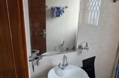 3bhk Semi frunished flat in Sector 45 Gurgoan Haryana