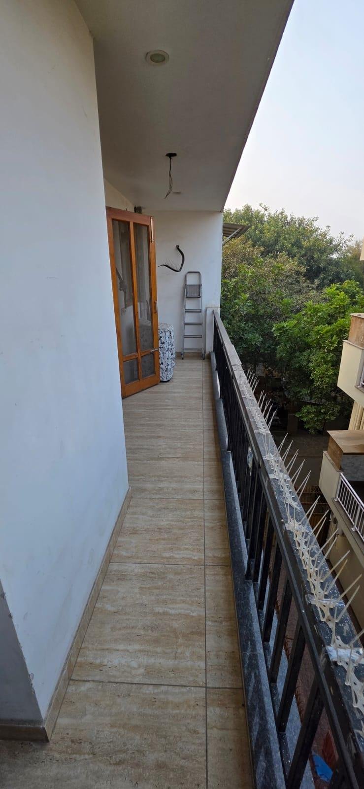 3bhk Semi frunished flat in Sector 45 Gurgoan Haryana