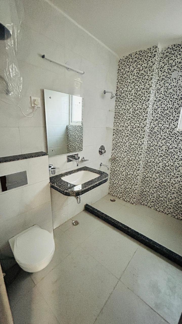 4BHK Fully Furnished Flat In Sector 43 Sushant lok 1 new Era appartment sector 43 Gurgaon Haryana