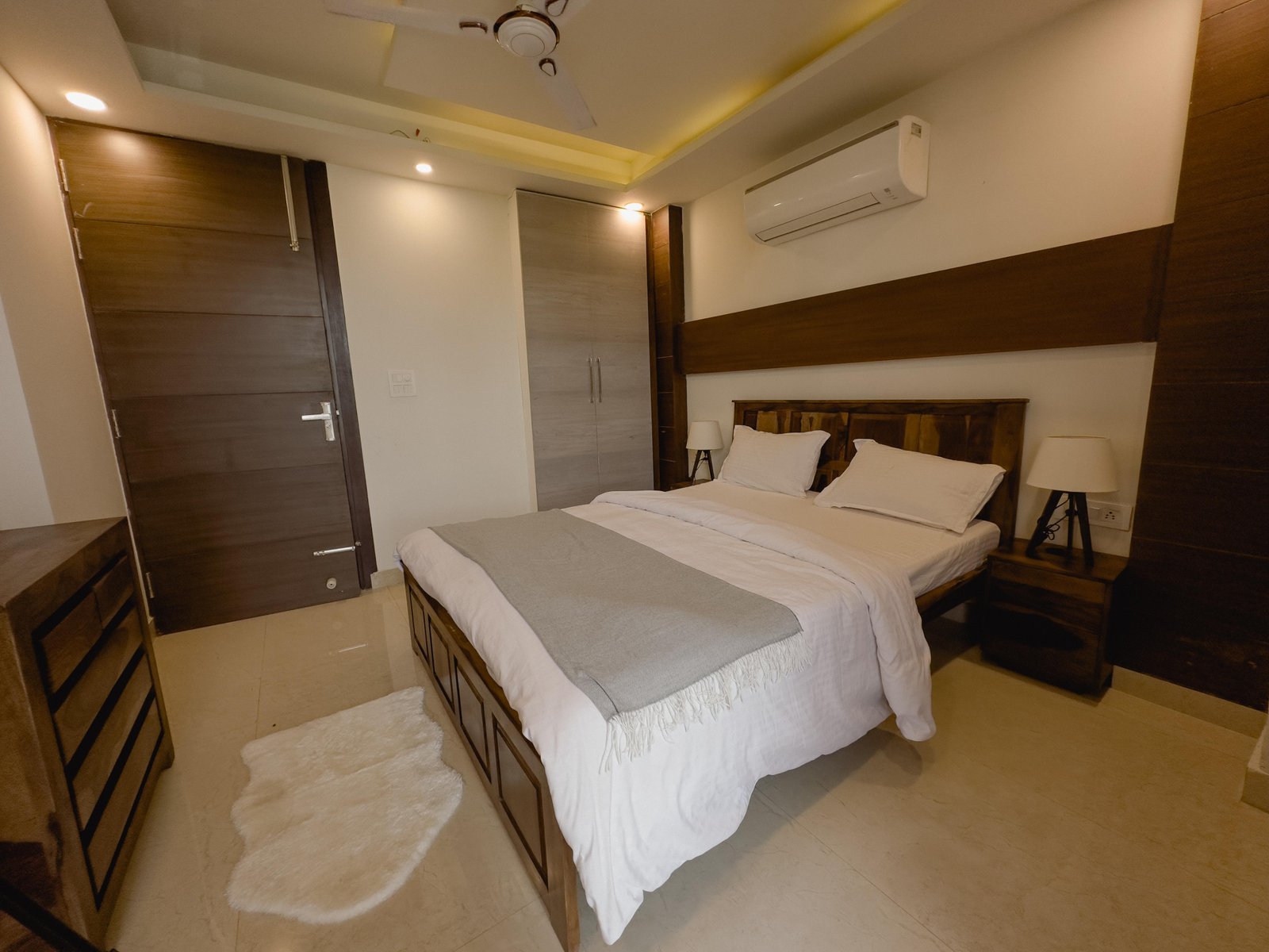 3BHK Fully Furnished Flat In Sector 42 Gurgaon Haryana