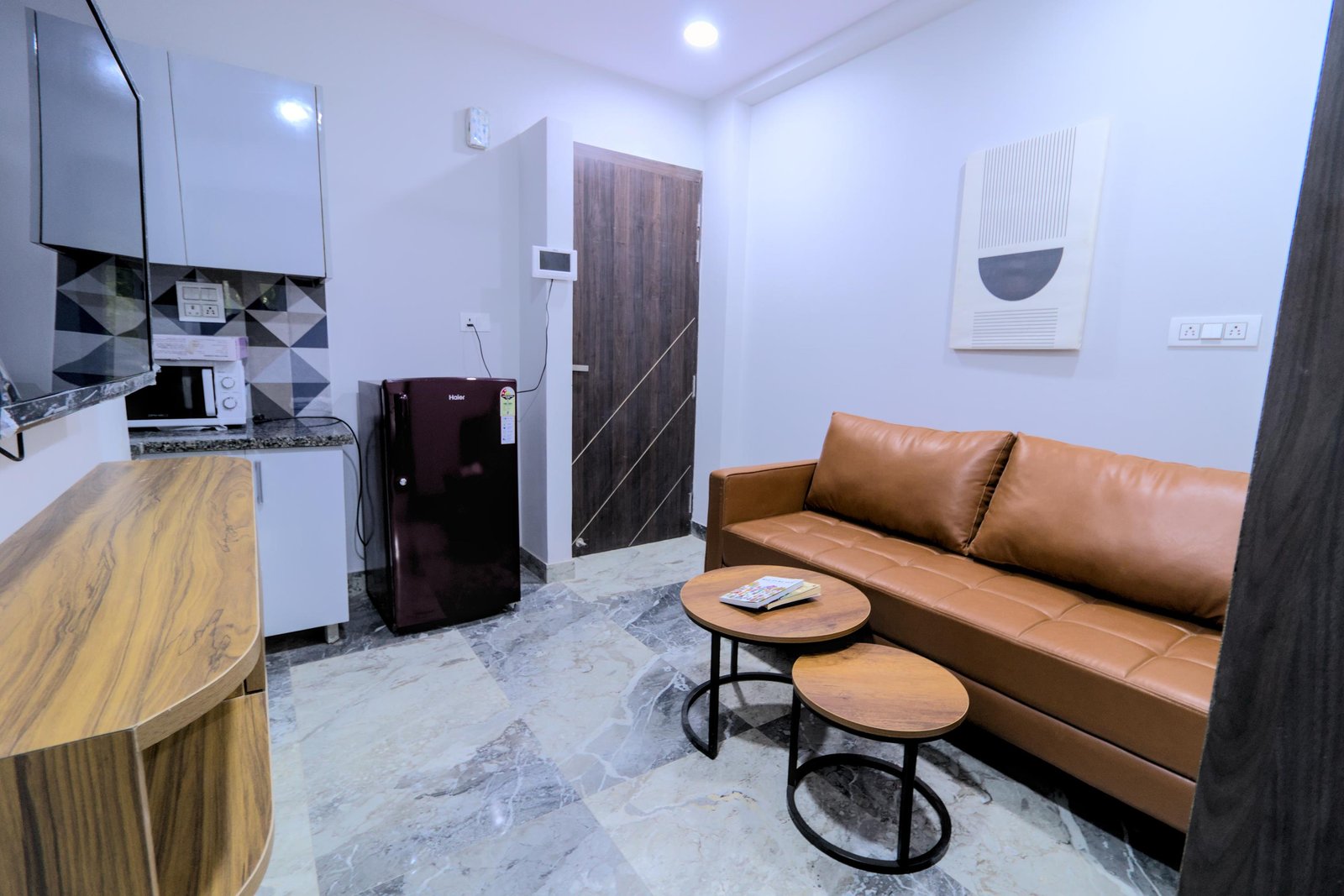 1BHK FULLY Furnished Flat In Sector 43 Sushant lok 1 C Block