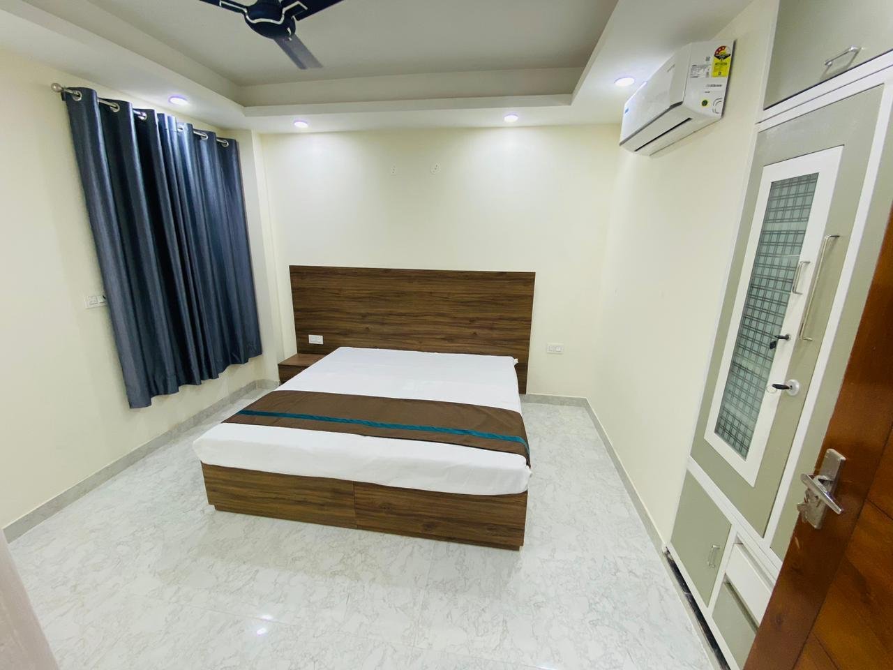 2Bhk Fully  Furnished Flat Sector 45 Gurgoan Haryana