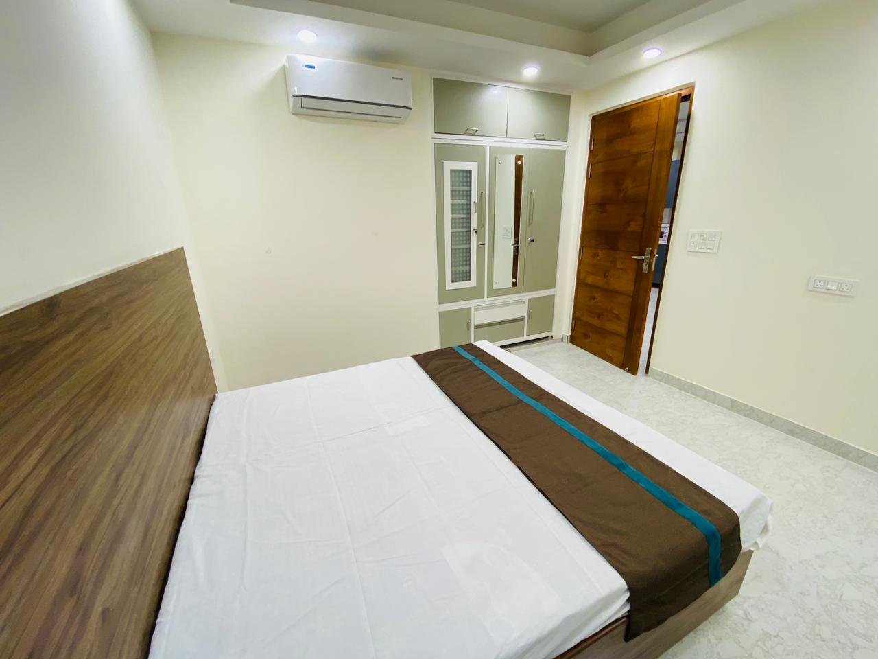 2Bhk Fully  Furnished Flat Sector 45 Gurgoan Haryana