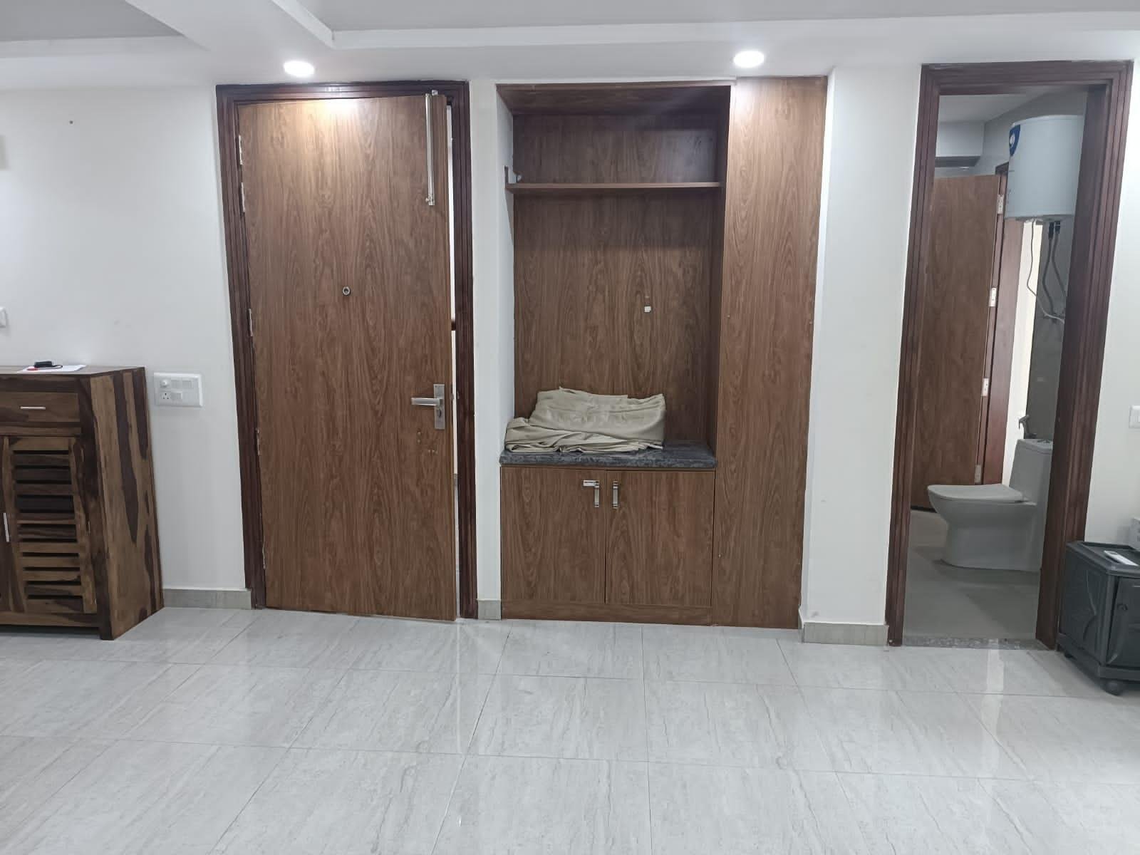 3BHK Fully furnished flat In Sector 43 Sushant lok 1 Gurgaon Haryana