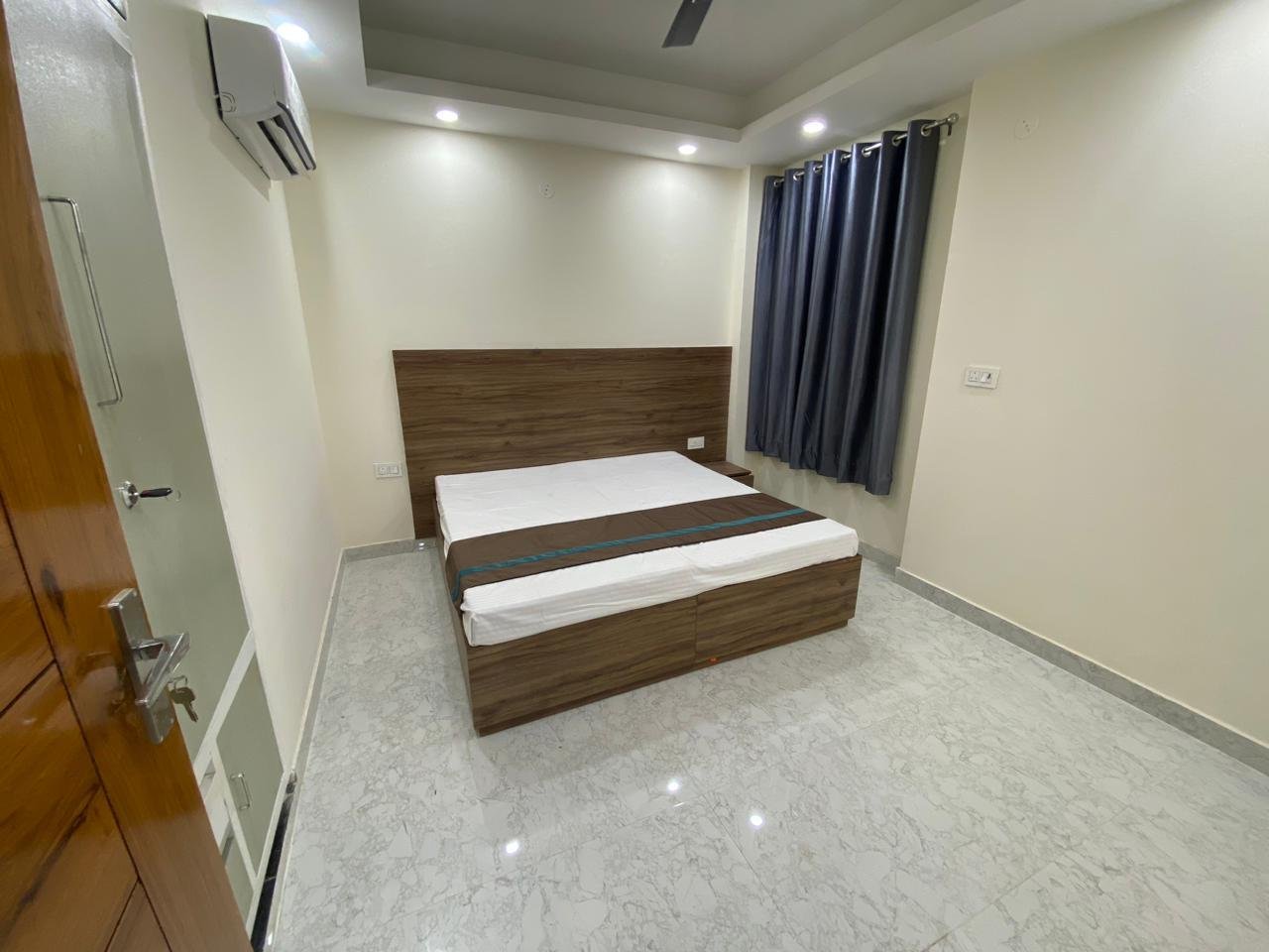 2Bhk Fully  Furnished Flat Sector 45 Gurgoan Haryana