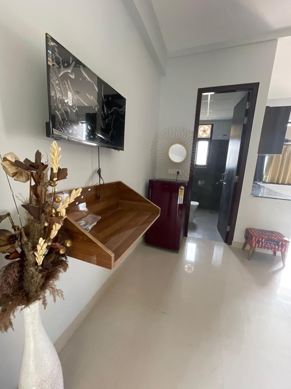 1rk fully furnished flat in sector 52 Gurgaon Haryana