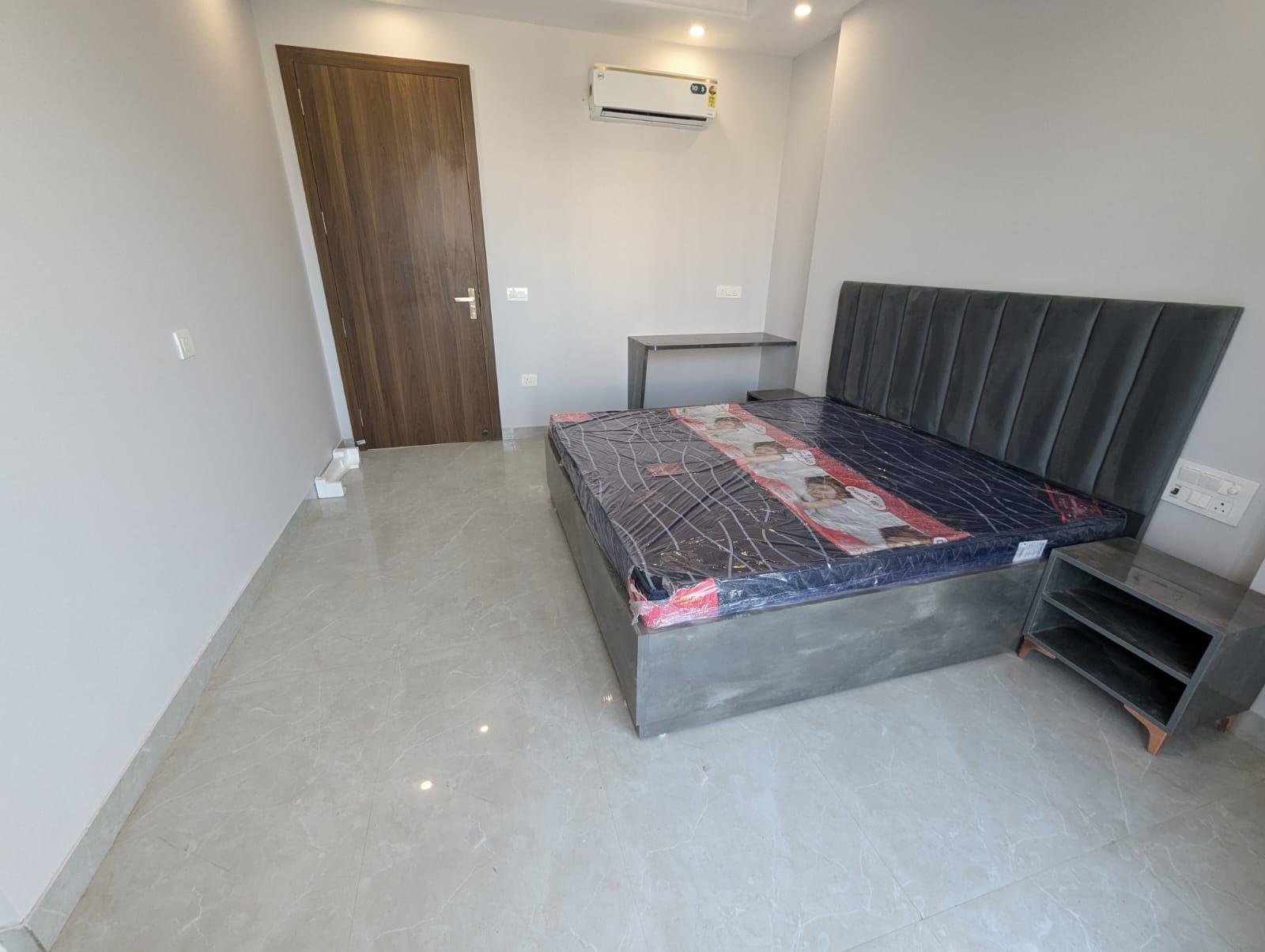 1bhk fully furnished flat DLF Phase 3 Gurgaon Haryana