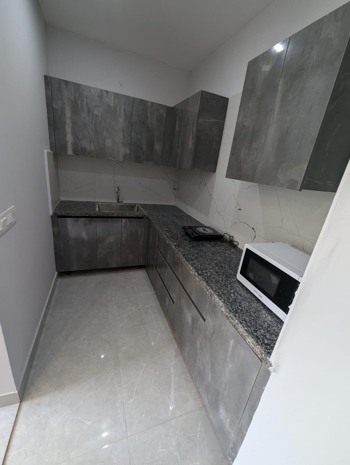 1bhk fully furnished flat DLF Phase 3 Gurgaon Haryana