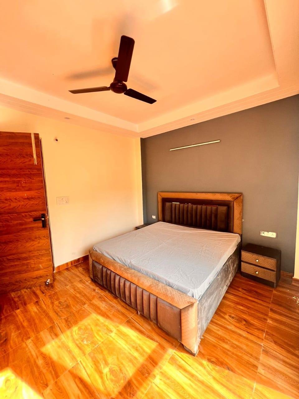 1BHK Fully furnished flat in sector 43 Gurgaon