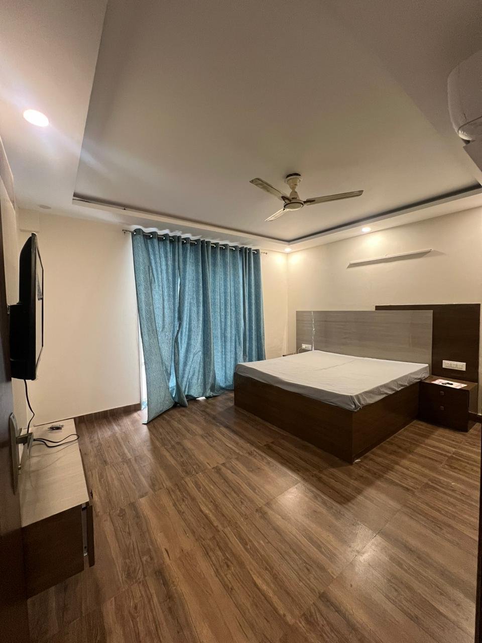 1bhk fully furnished flat in sector 43 Gurgaon Haryana