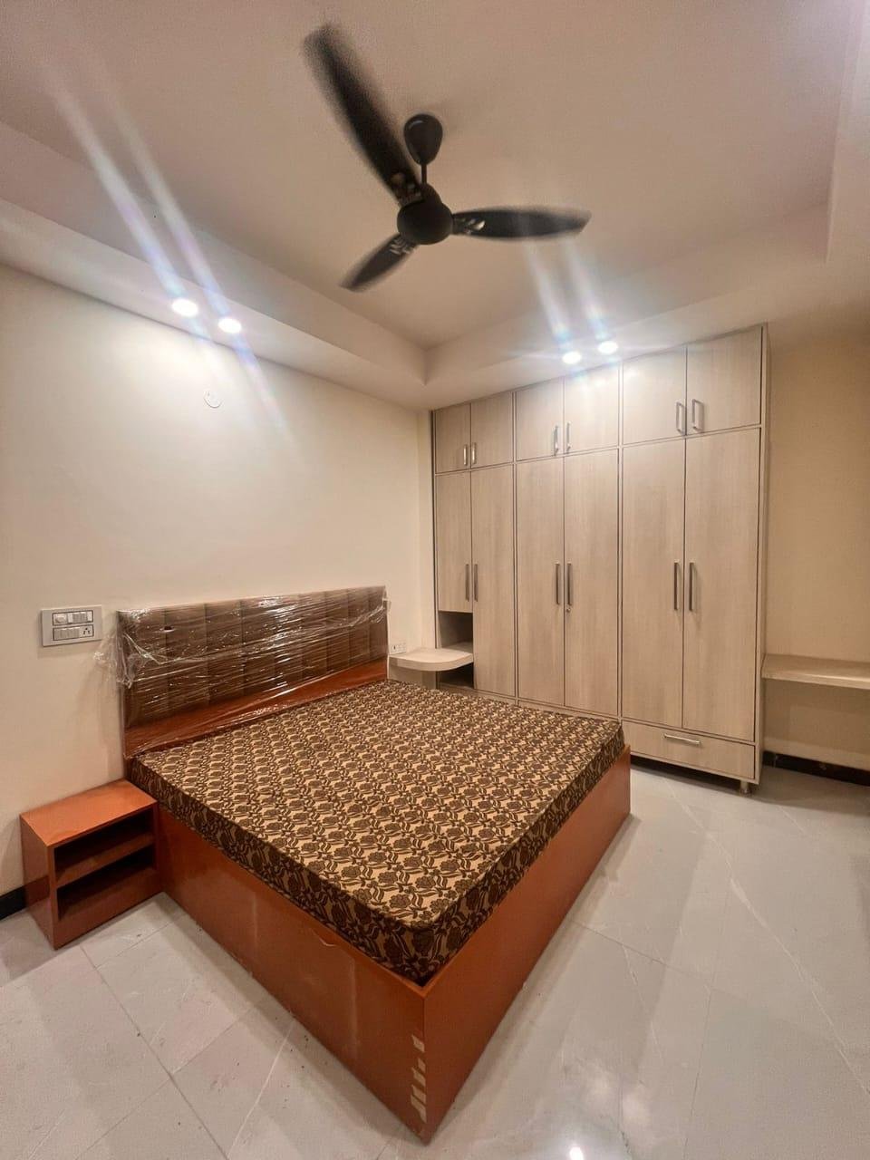 1BHK FULLY Furnished Flat IN Sector 38 Gurgaon Haryana