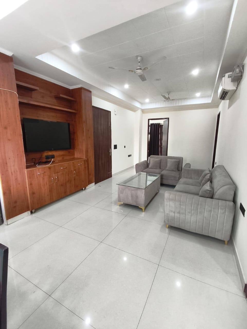 3bhk Fully furnished flat Sector 57 Gurgaon Haryana