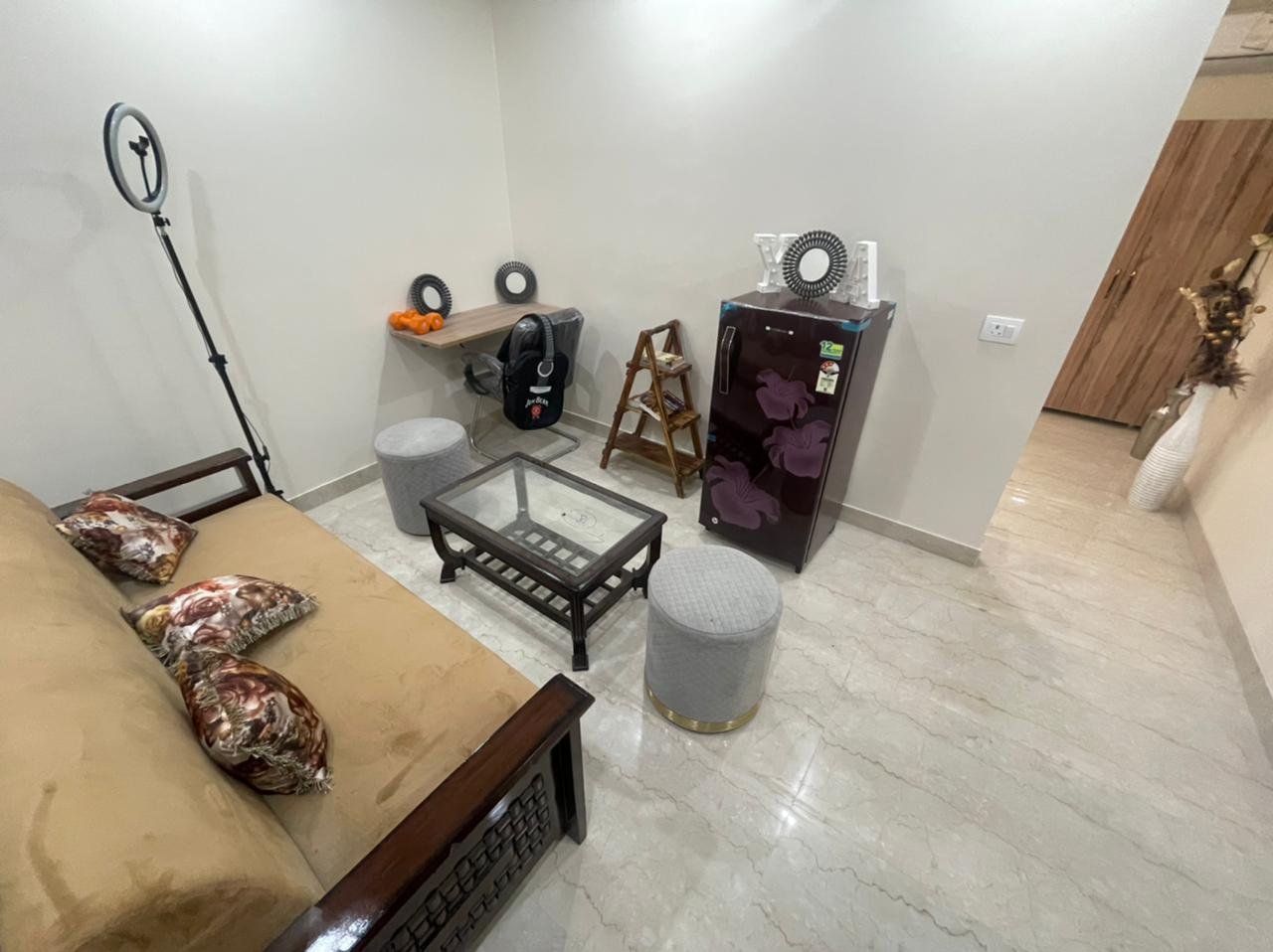 1BHK FULLY Furnished Flat in Sector  31 Gurgaon