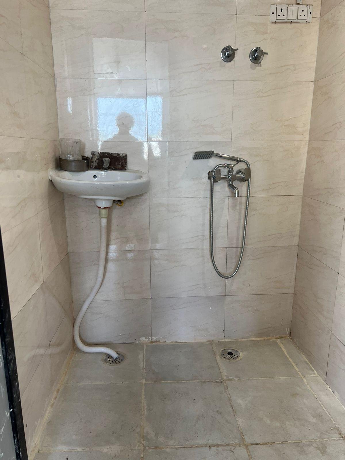 1RK fully furnished flat in sector 46 Gurgaon Haryana