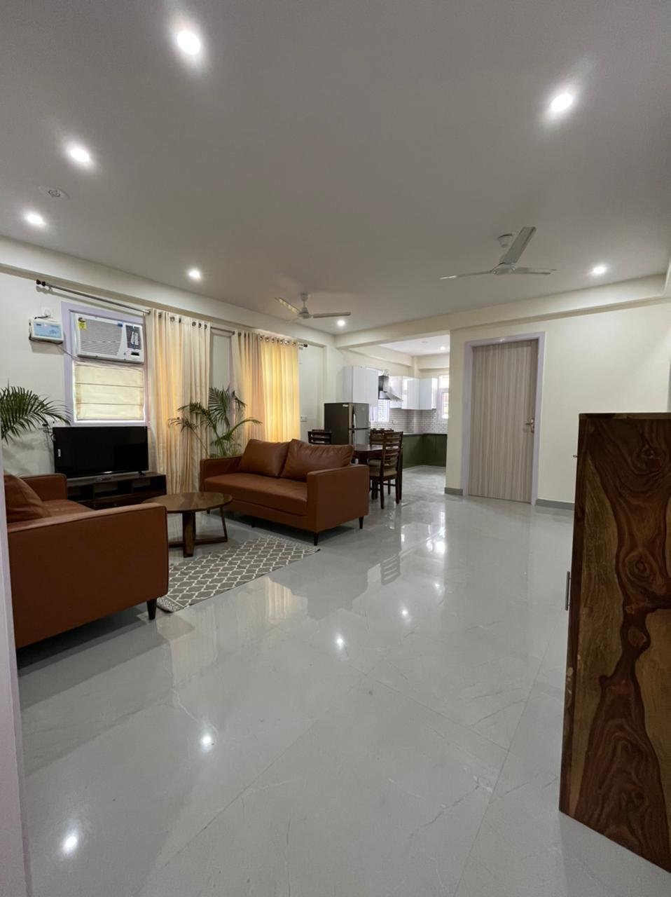 3BHK Fully furnished flat in sector 27 Gurgaon Haryana