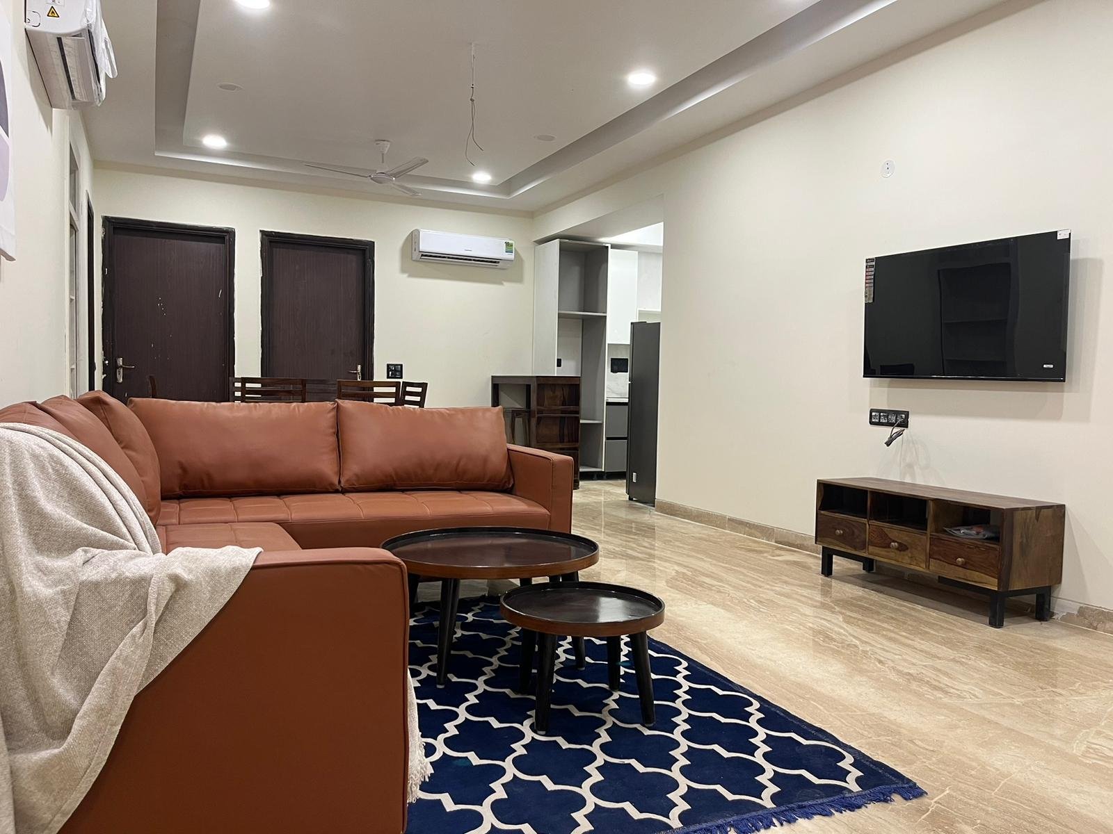 4BHK Fully Furnished Flat IN Sector 57 Gurgaon Haryana