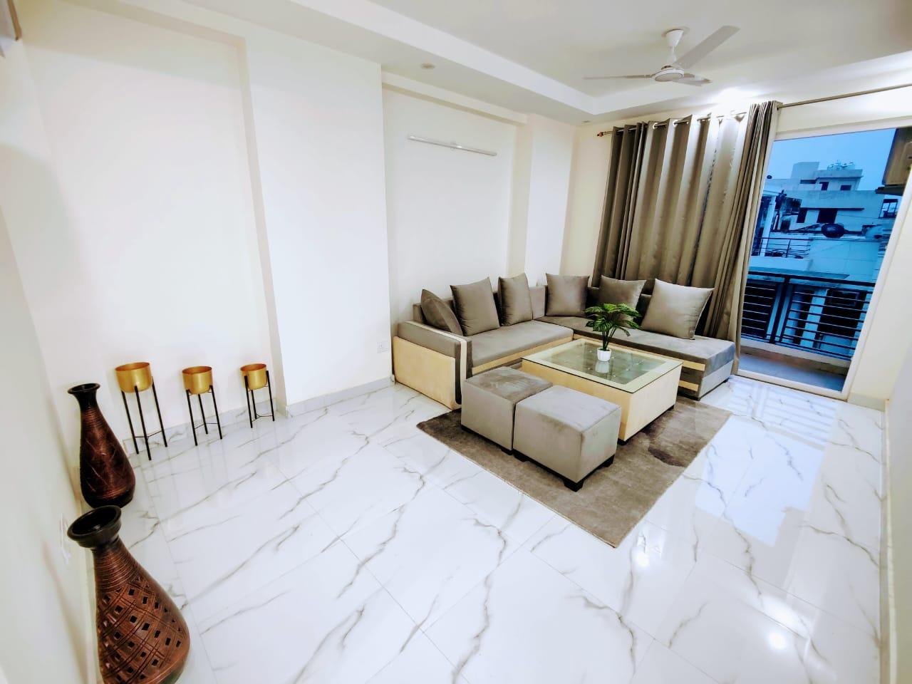 1 BHK Fully Furnished Flat IN Sector 57 Gurgaon  Haryana