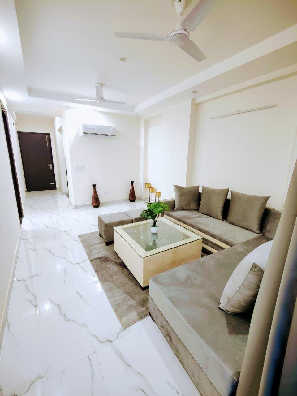 1 BHK Fully Furnished Flat IN Sector 57 Gurgaon  Haryana