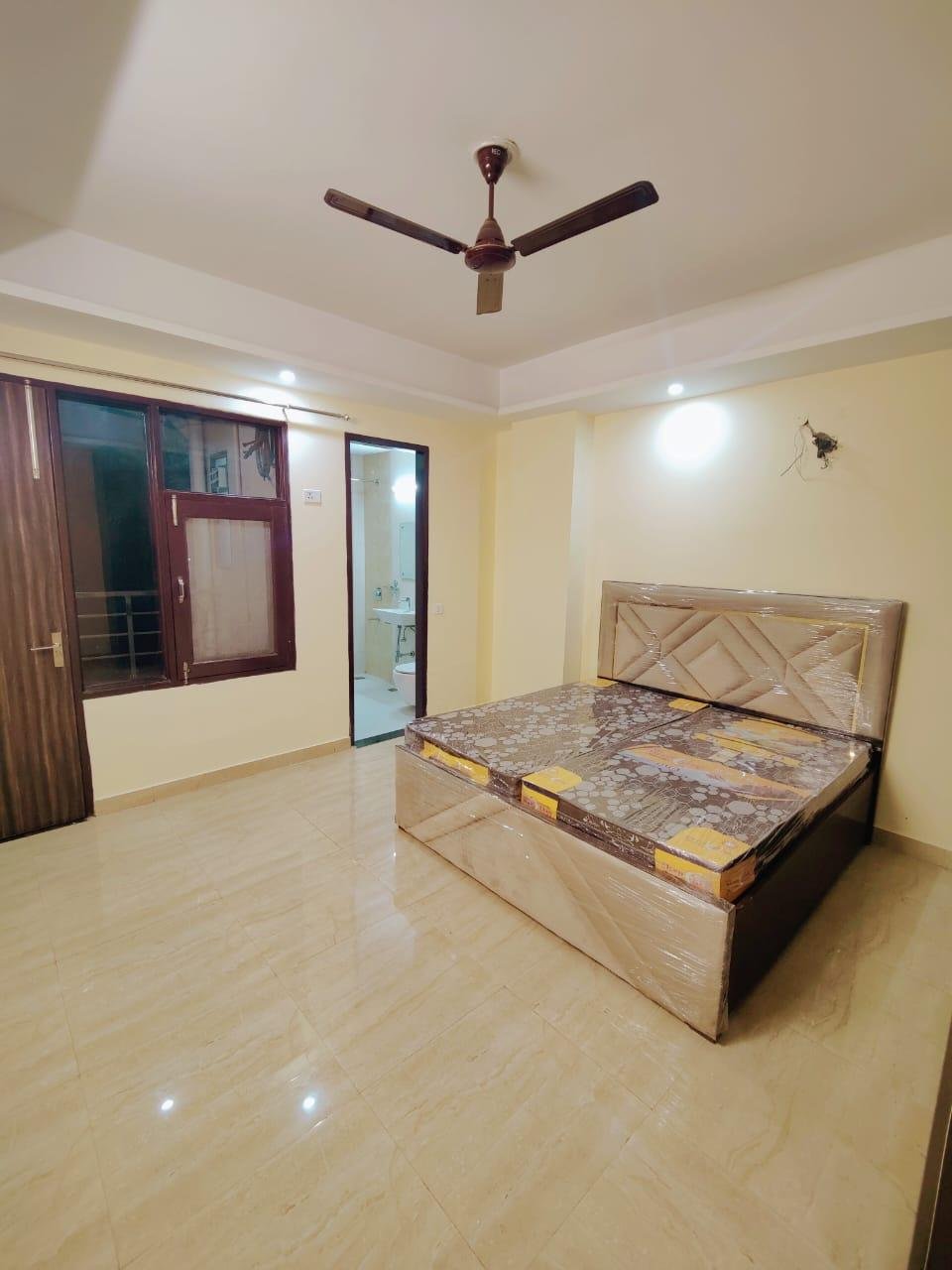 2BHK fully funised flat in Sector 52 Gurgaon Haryana