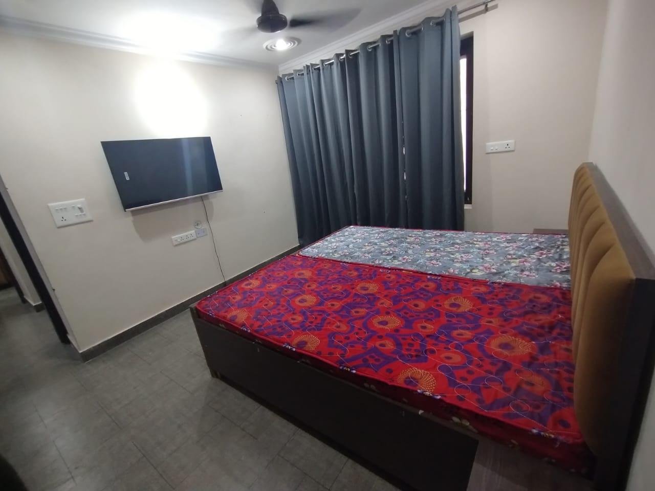 2BHK Fully Furnished Floor  in Sector 53, DLF Exclusive Floors, Gurgaon