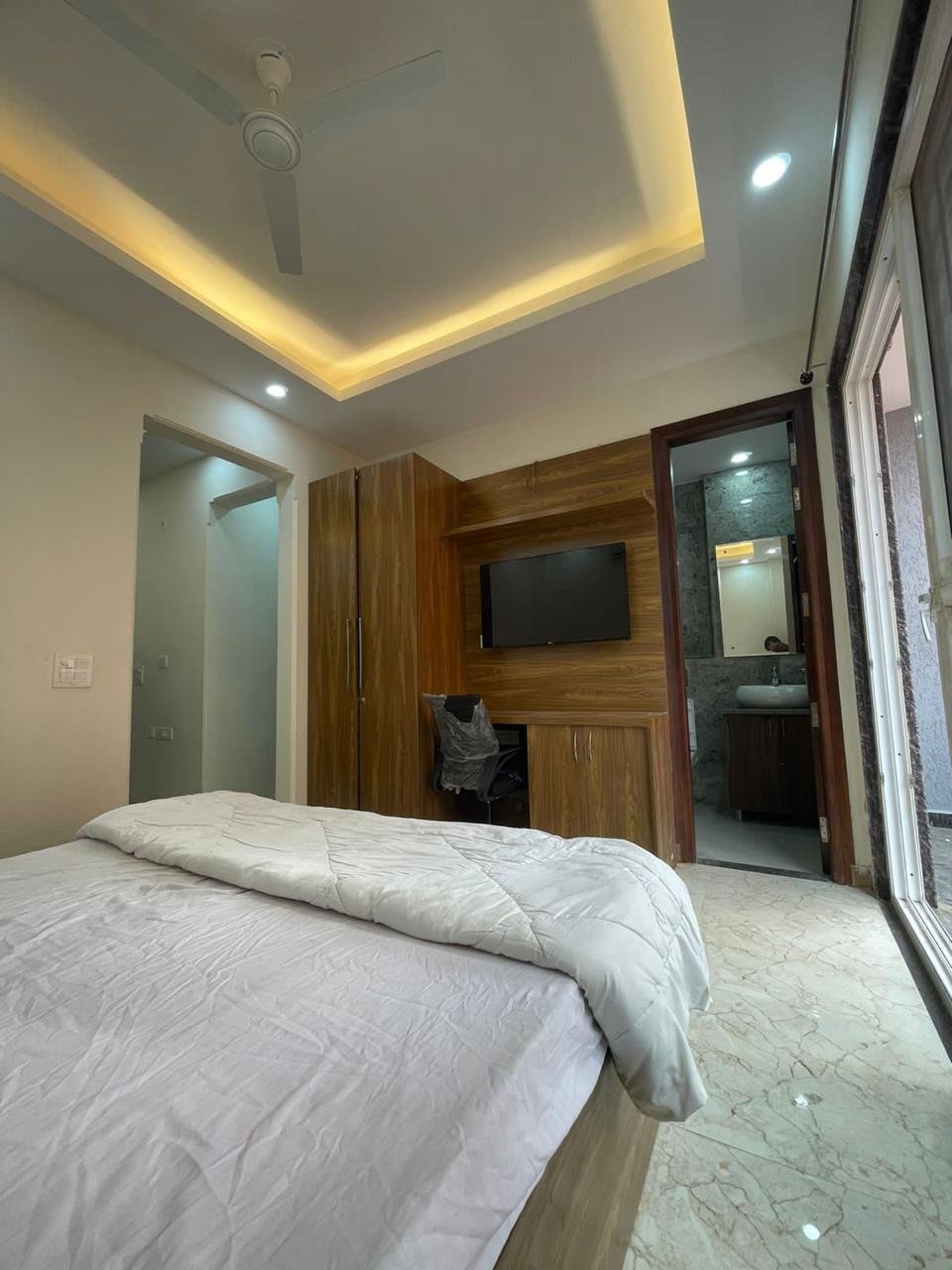 1BHK FUllY furnised flat in sector 45 Gurgaon Haryana