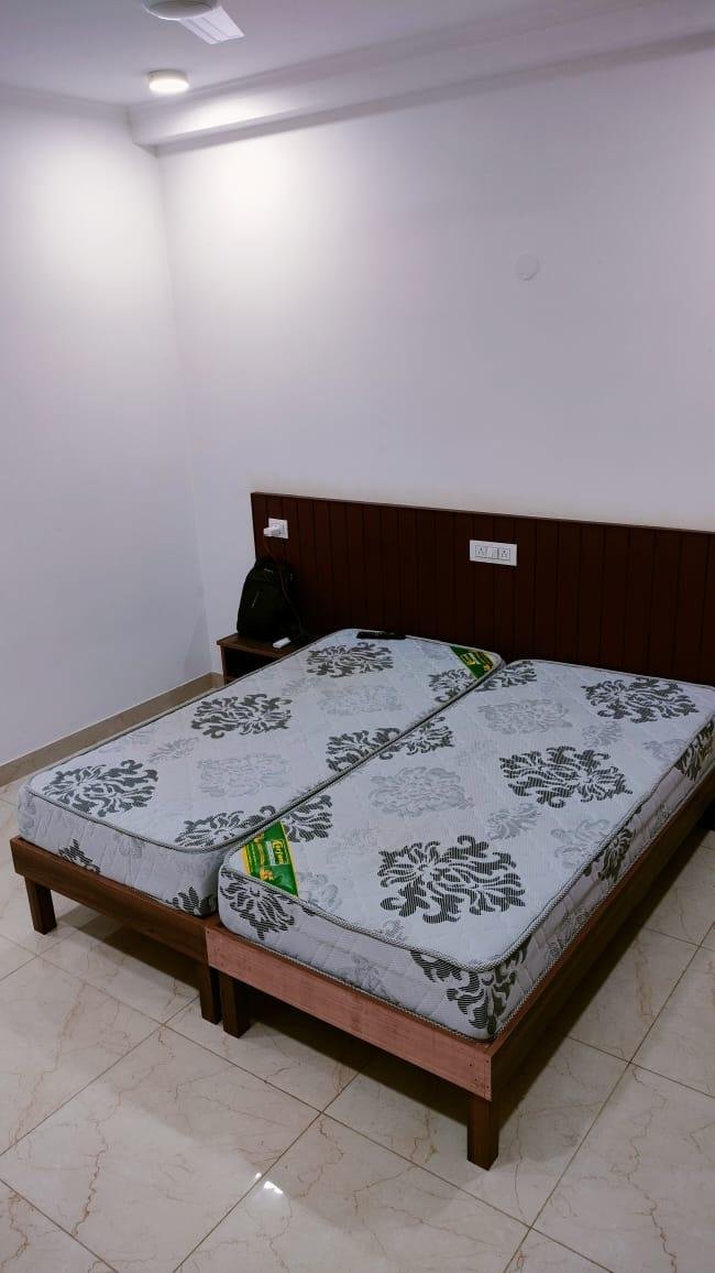 1BHK Fully Furnished Flat for Rent in Sector 51, Mayfield Garden, Gurgaon | Haryana