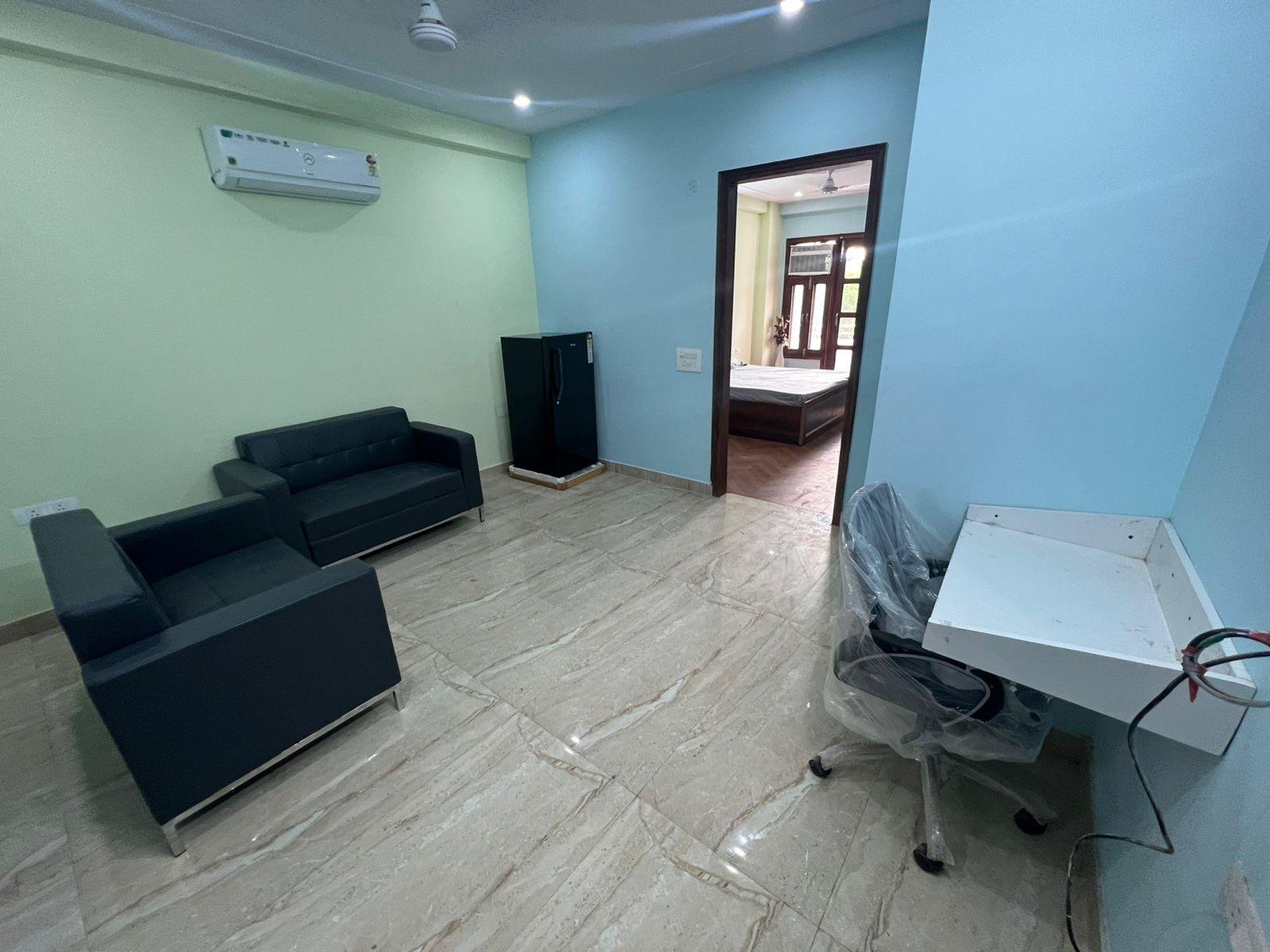 1BHK FULLY FURNISED Flat IN   Sector 52 Gurgaon