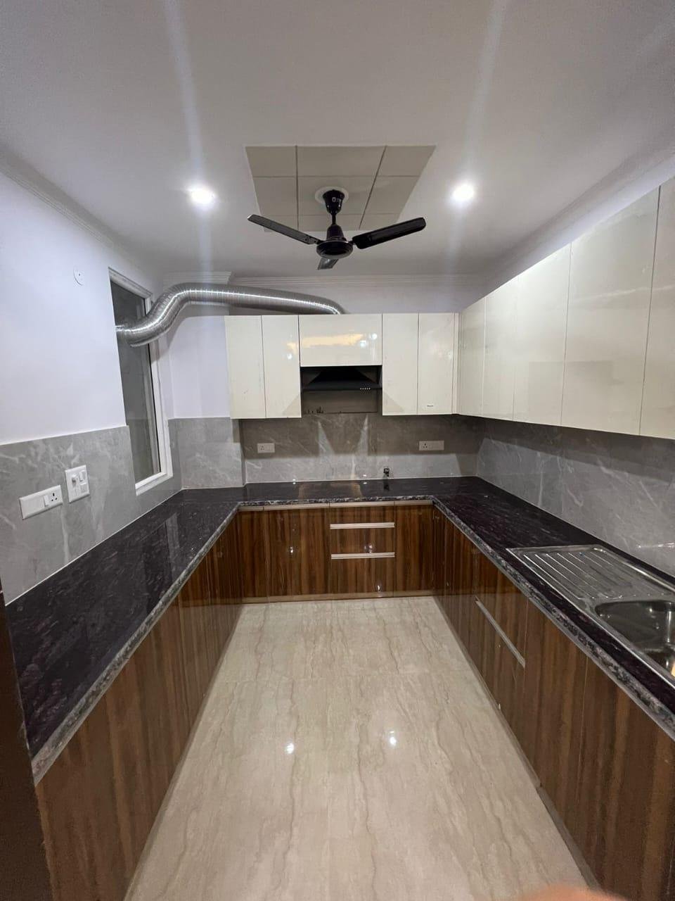 2 BHK Fully Furnished Flat in Sector 52 Gurgaon,Haryana