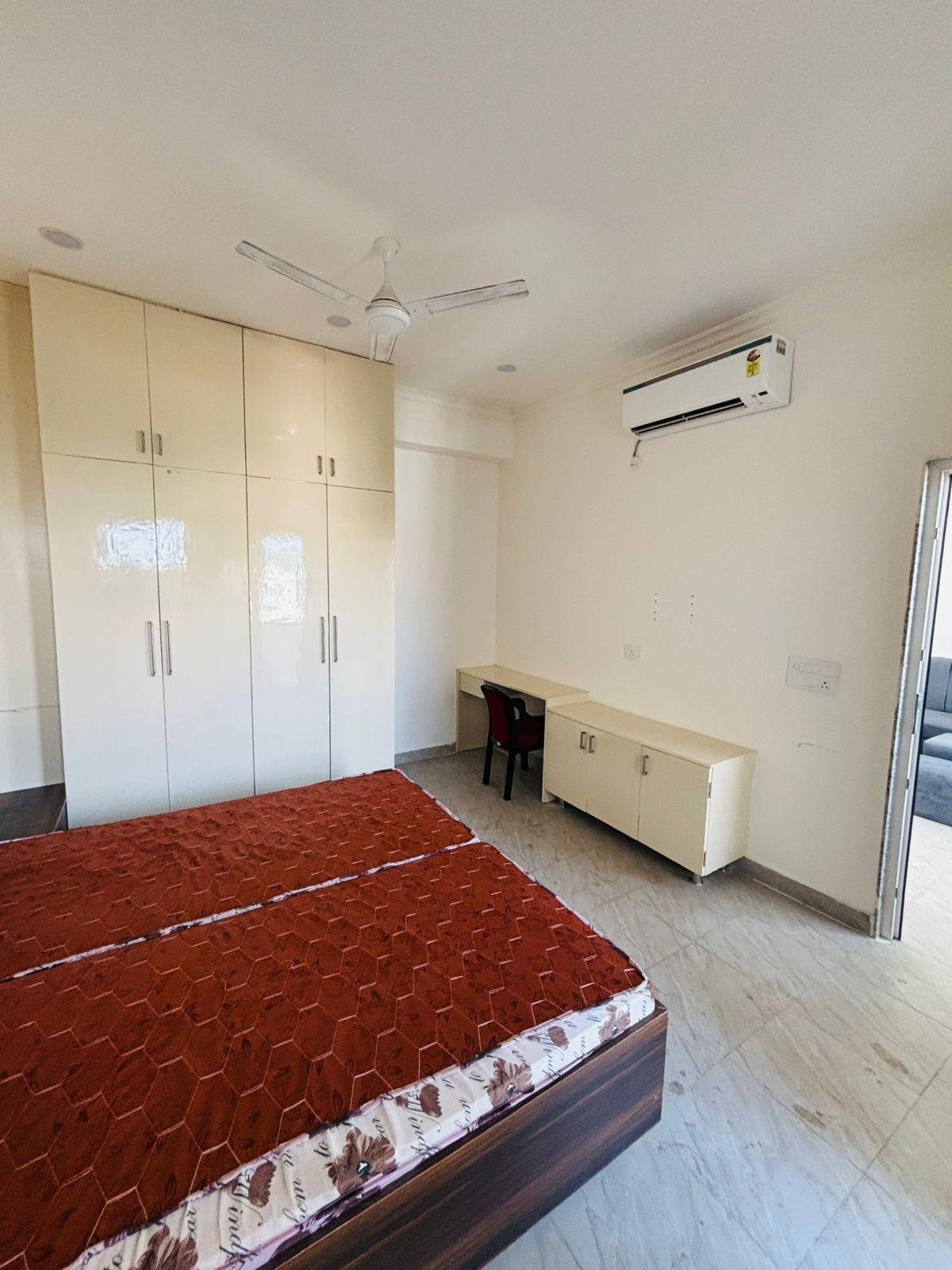 1BHK Fully Furnished Flat for Rent – Sector 55, Gurgaon Haryana