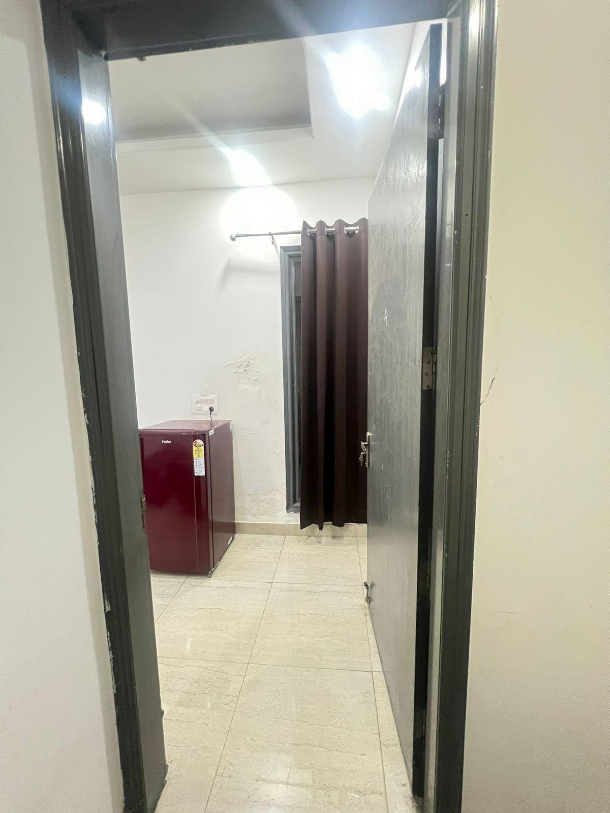 1BHK fully Furnised flat in sector 38 Gurgaon Haryana