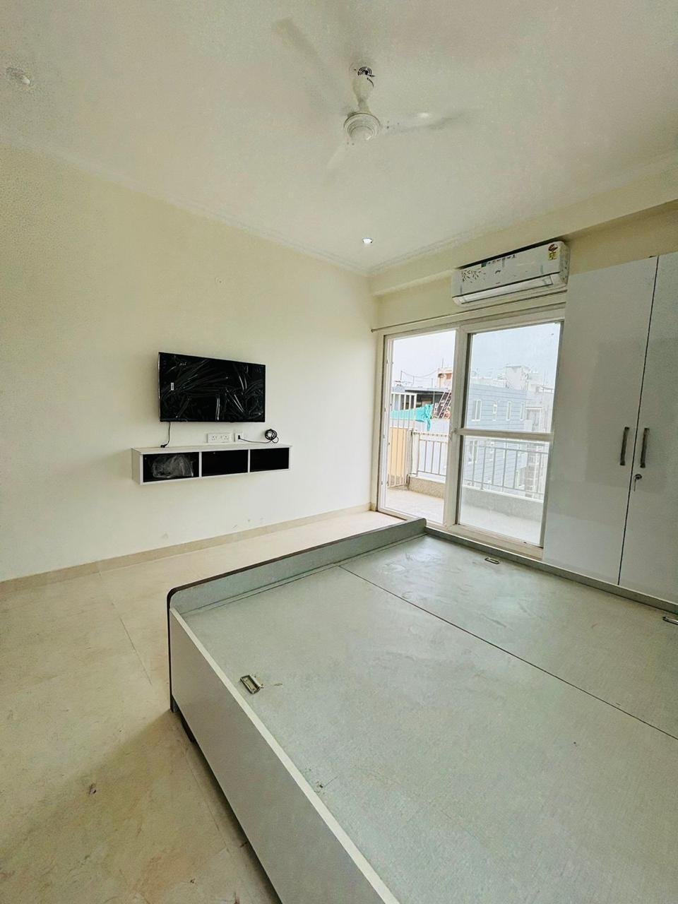 1BHK Fully Furnished Flat for Rent – Sector 38, Gurgaon Haryana