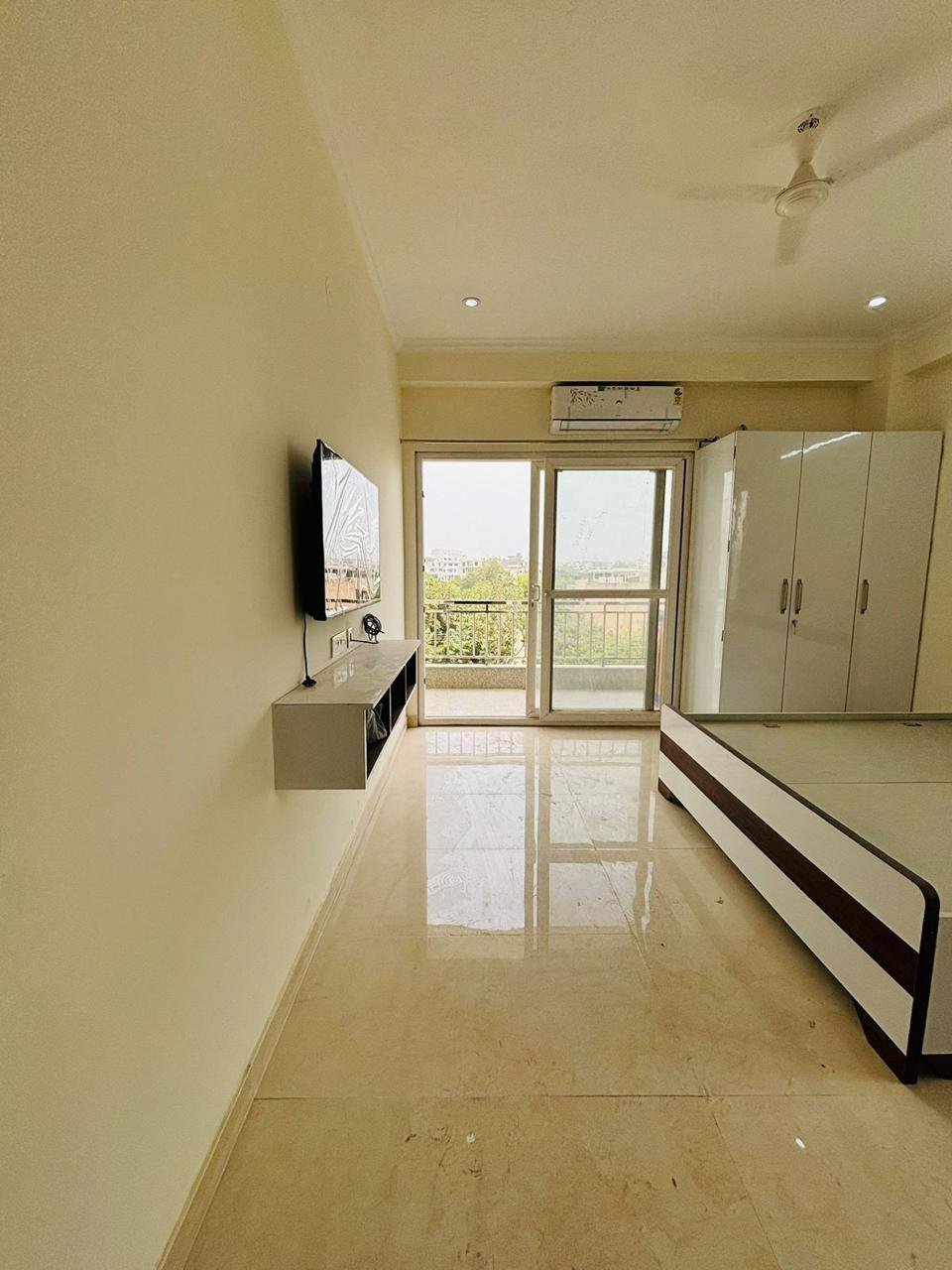 1BHK Fully Furnished Flat for Rent – Sector 38, Gurgaon Haryana