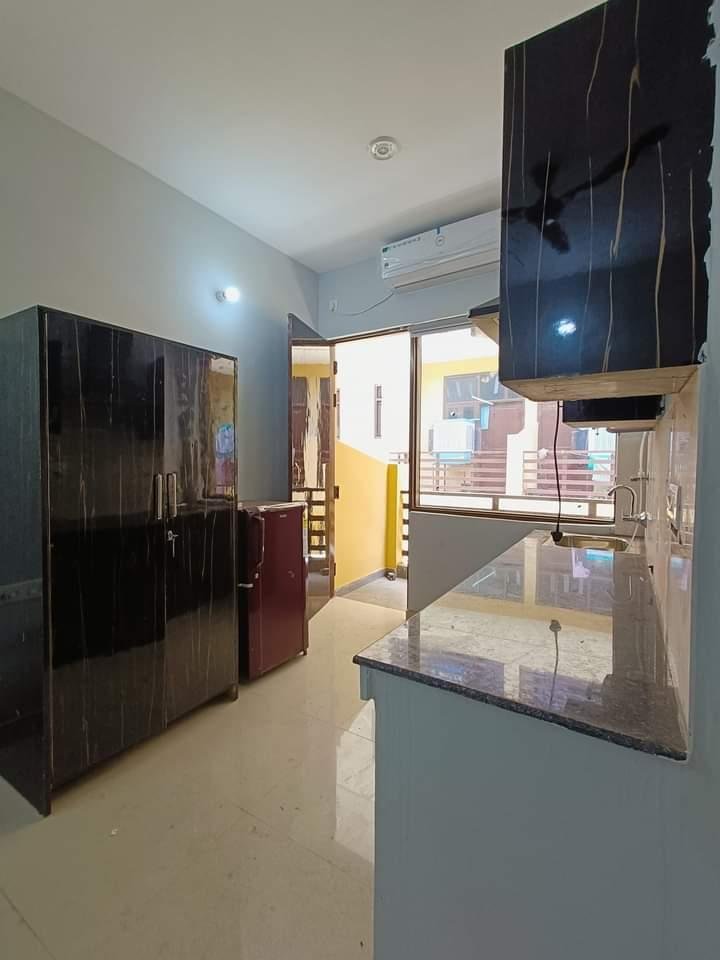 1BHK  Fully Furnised Flat IN  Sector 52 Gurgaon Haryana