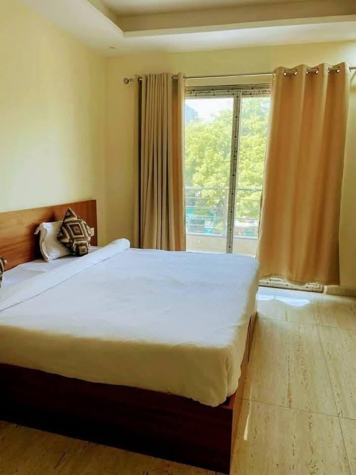 2BHK fully furnised flat in sector 52 Gurgaon Haryana