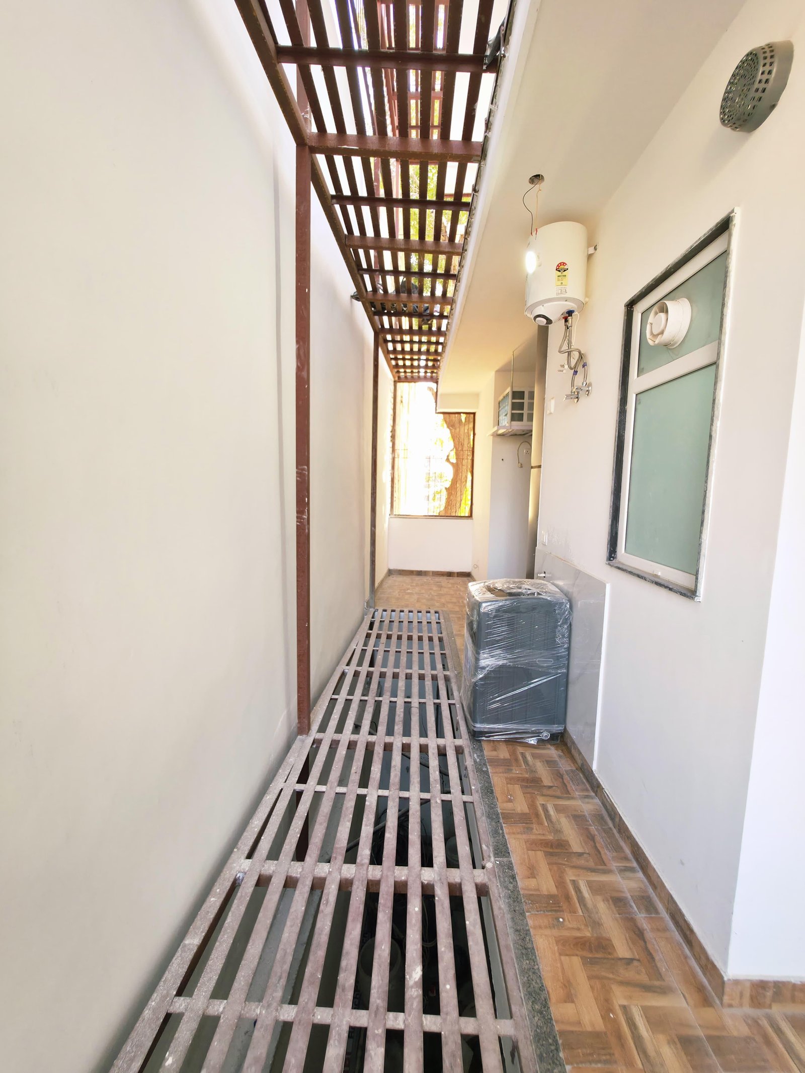 2BHK fully furnised flat in sector 52 Gurgaon haryana