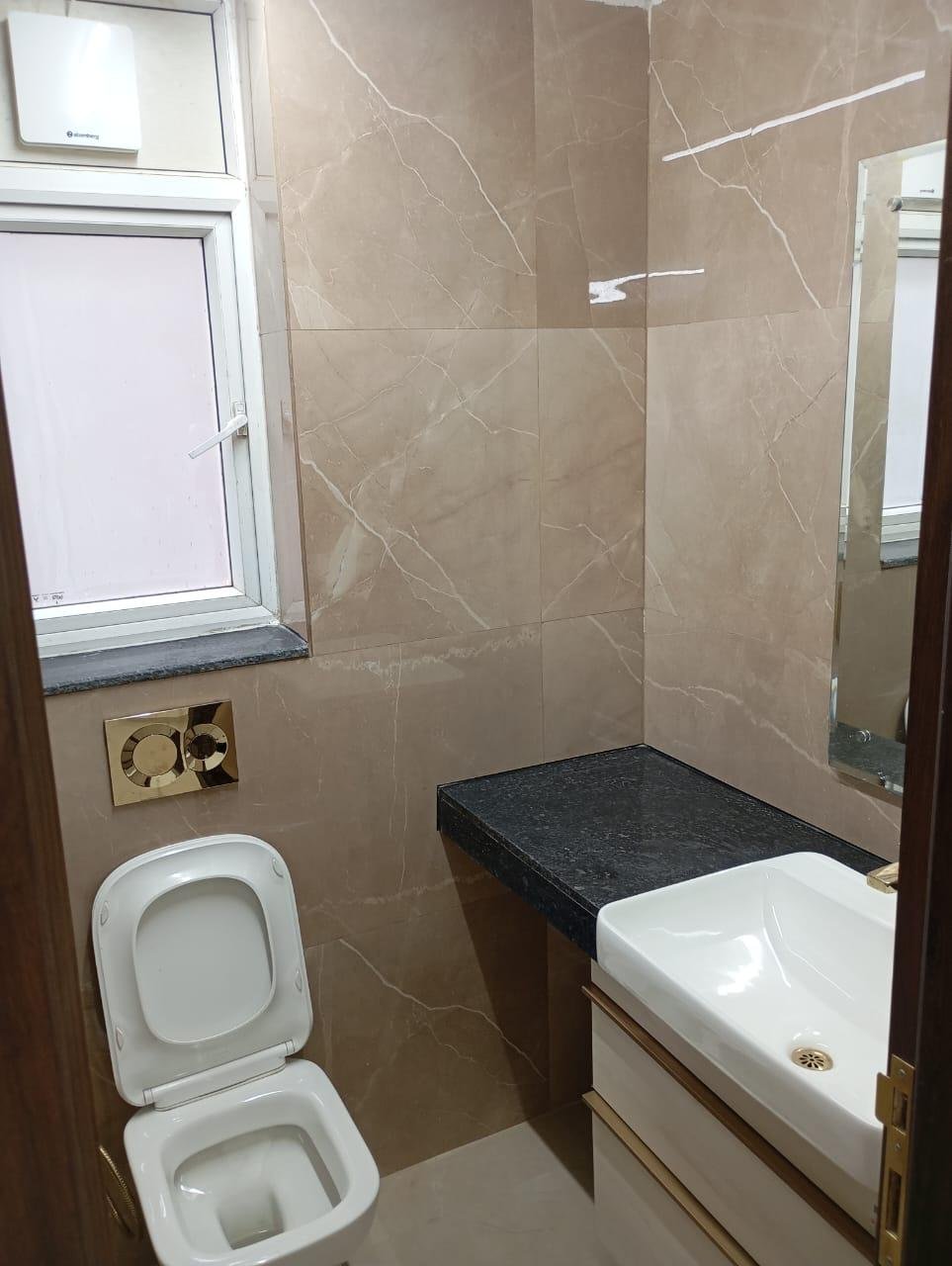 3bhk Semi frunished flat