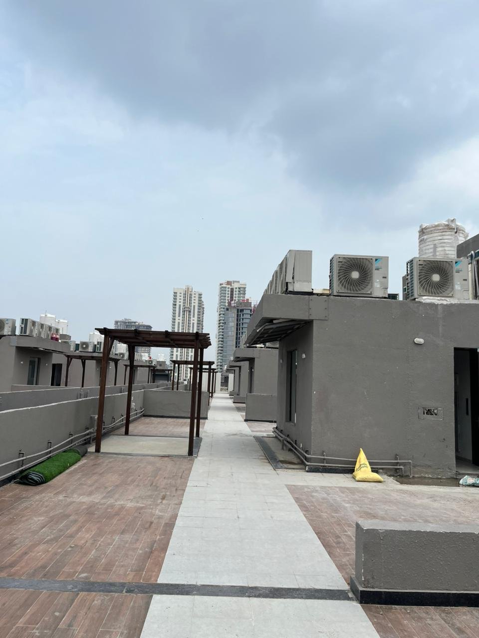 3bhk Semi frunished flat