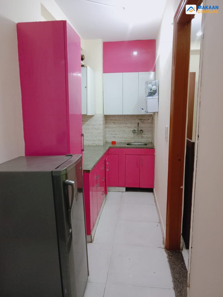 2 bhk fully furnished flat in sector 52