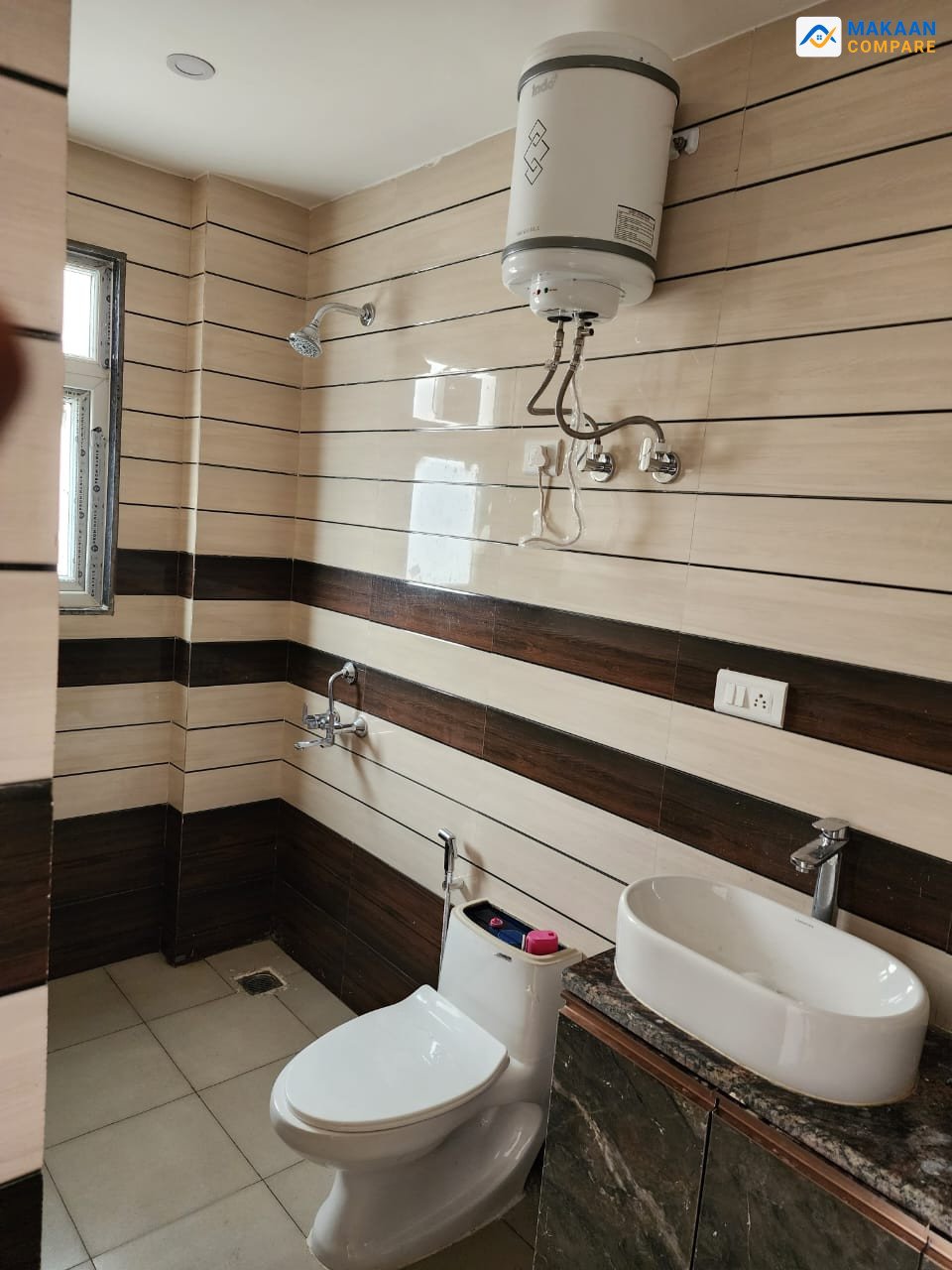 2 bhk semi furnished flat in sector 52