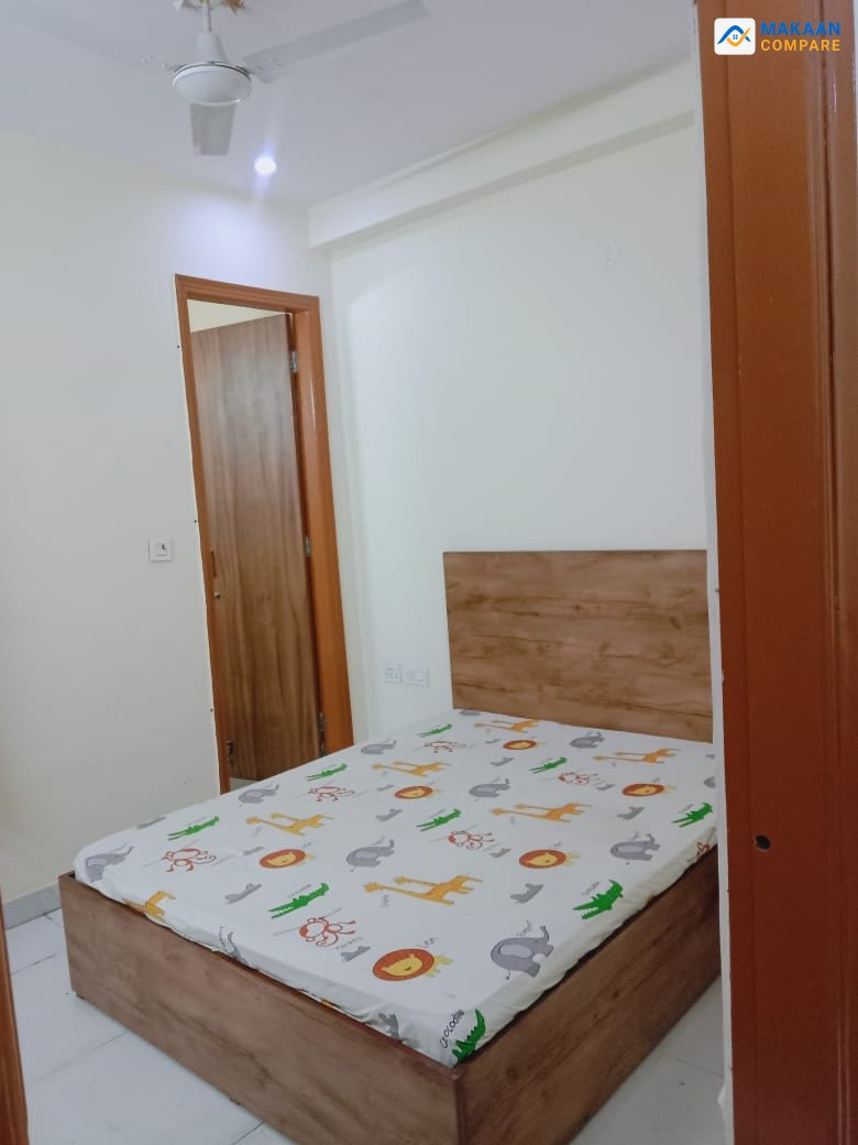 2 bhk fully furnished flat in sector 52