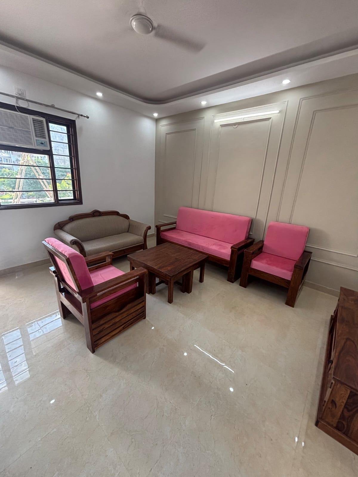 2 BHK Fully Furnished Flat  Sector 52, Gurgaon, Haryana