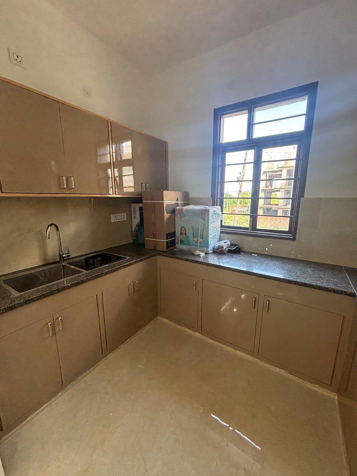 2 BHK Fully Furnished Flat  Sector 52, Gurgaon, Haryana